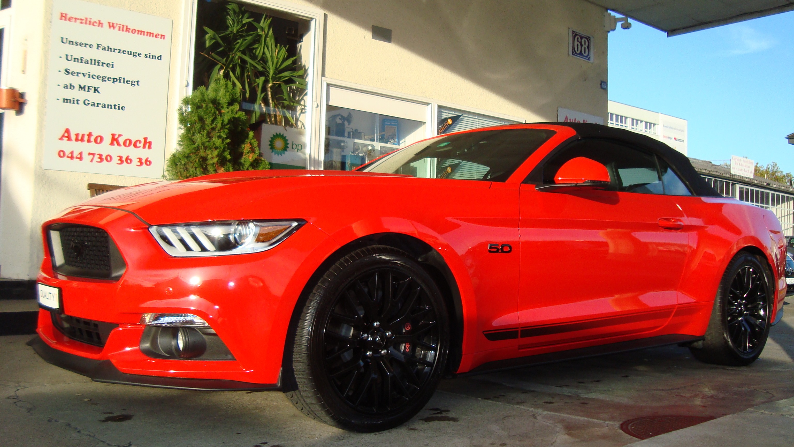 FORD Mustang Convertible 5.0 V8 GT Automat