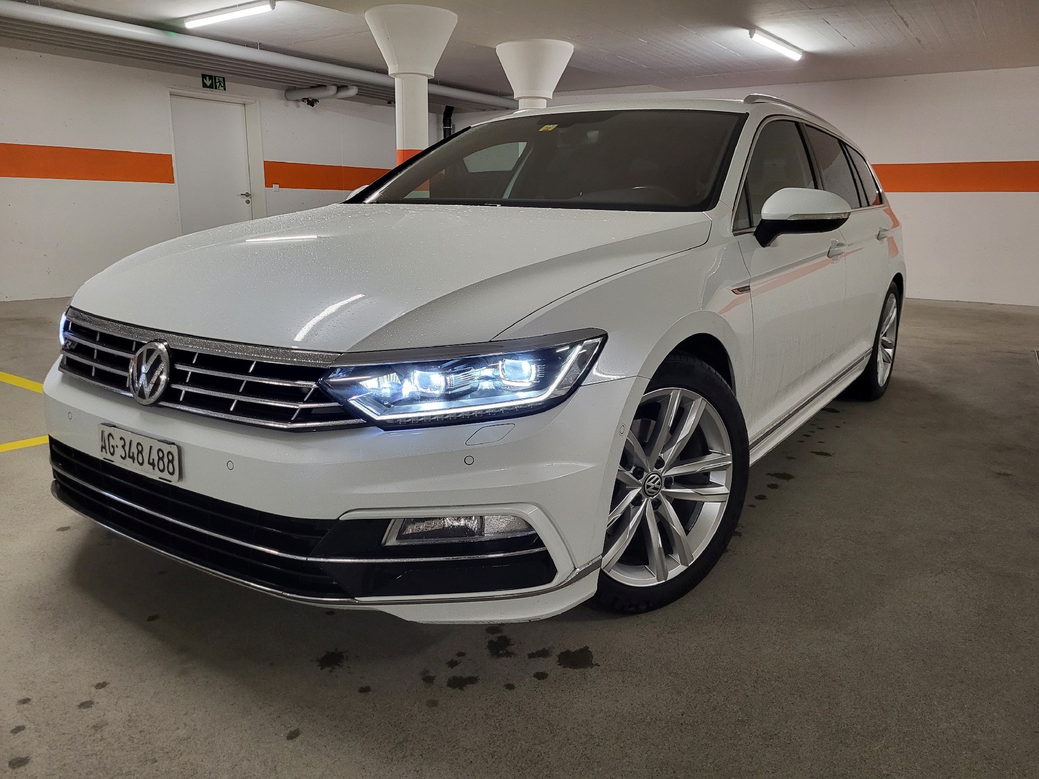 VW Passat Variant 2.0 TDI R-Line SCR BMT Highline DSG