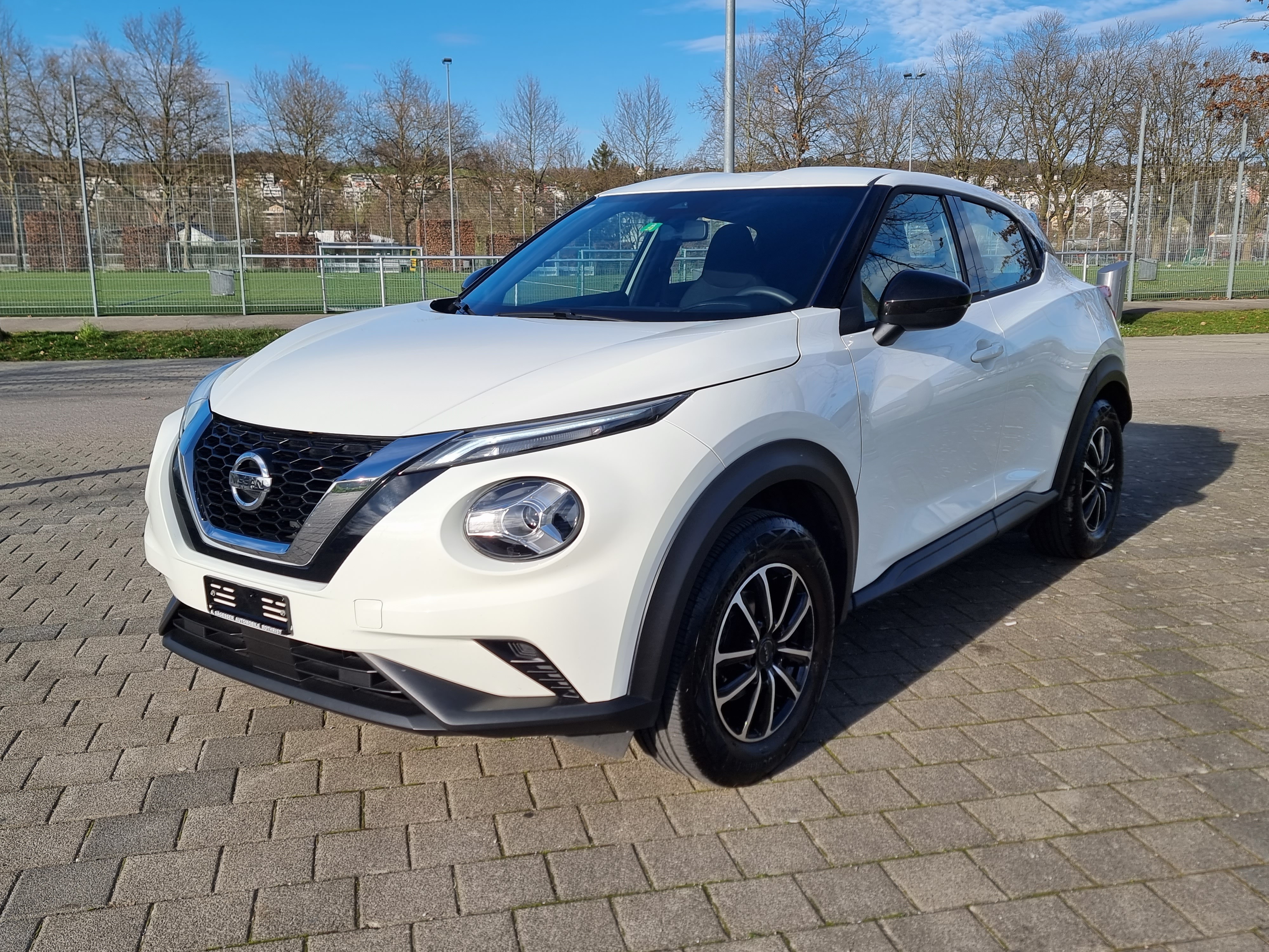 NISSAN Juke 1.0 DIG-T N-Connecta