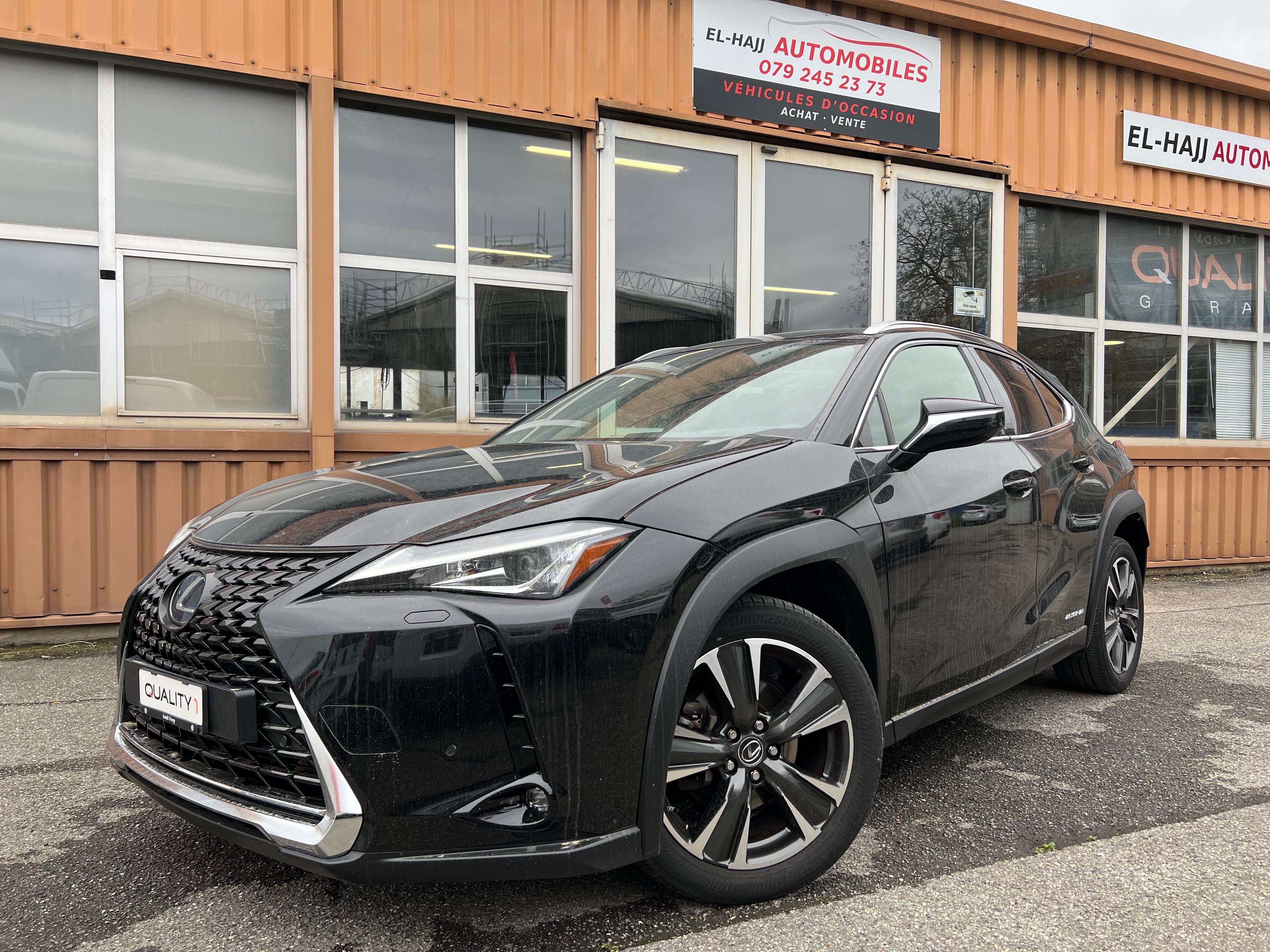 LEXUS UX 250h Comfort AWD Automatic