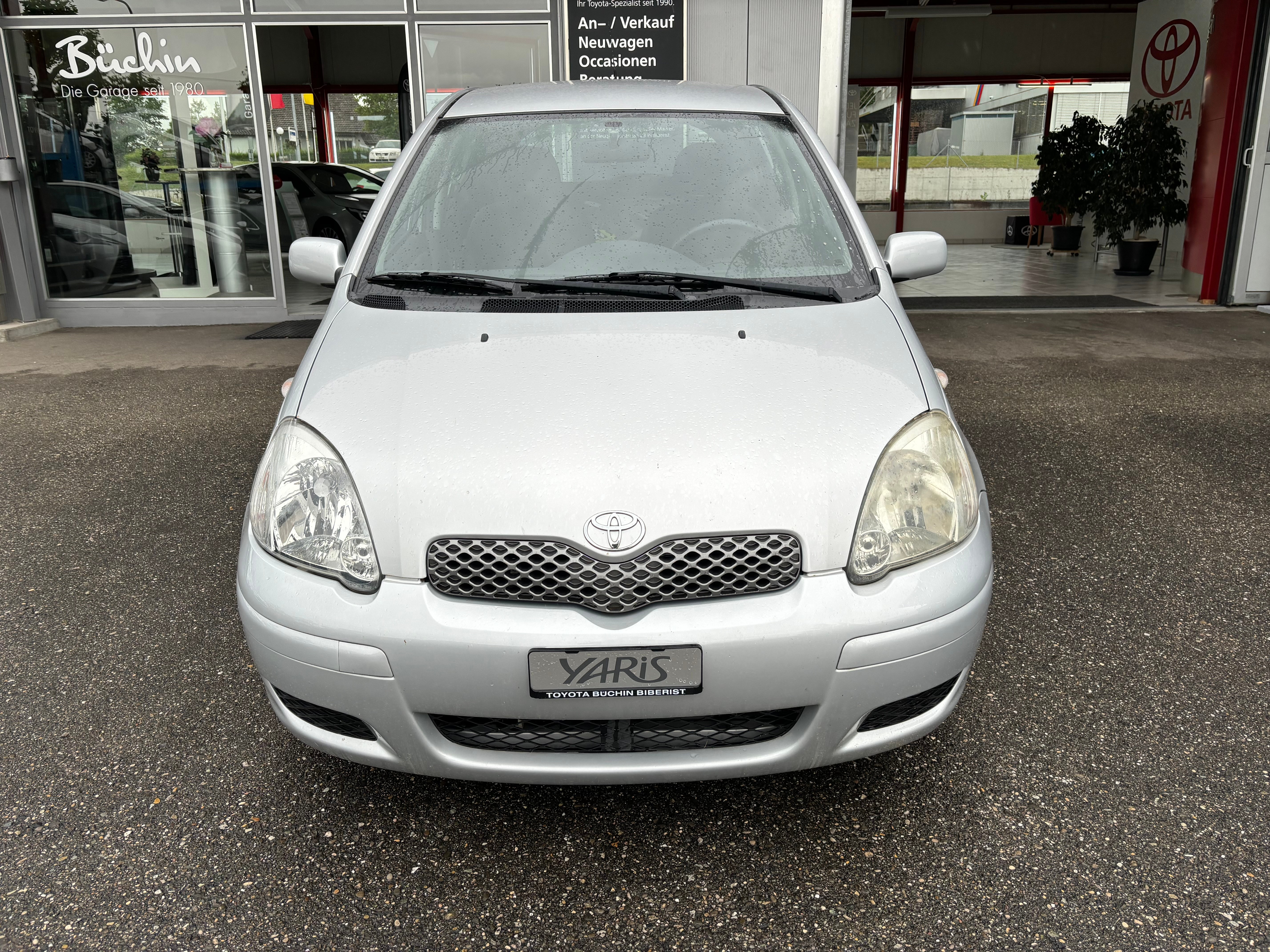 TOYOTA Yaris 1.3 Linea Sol