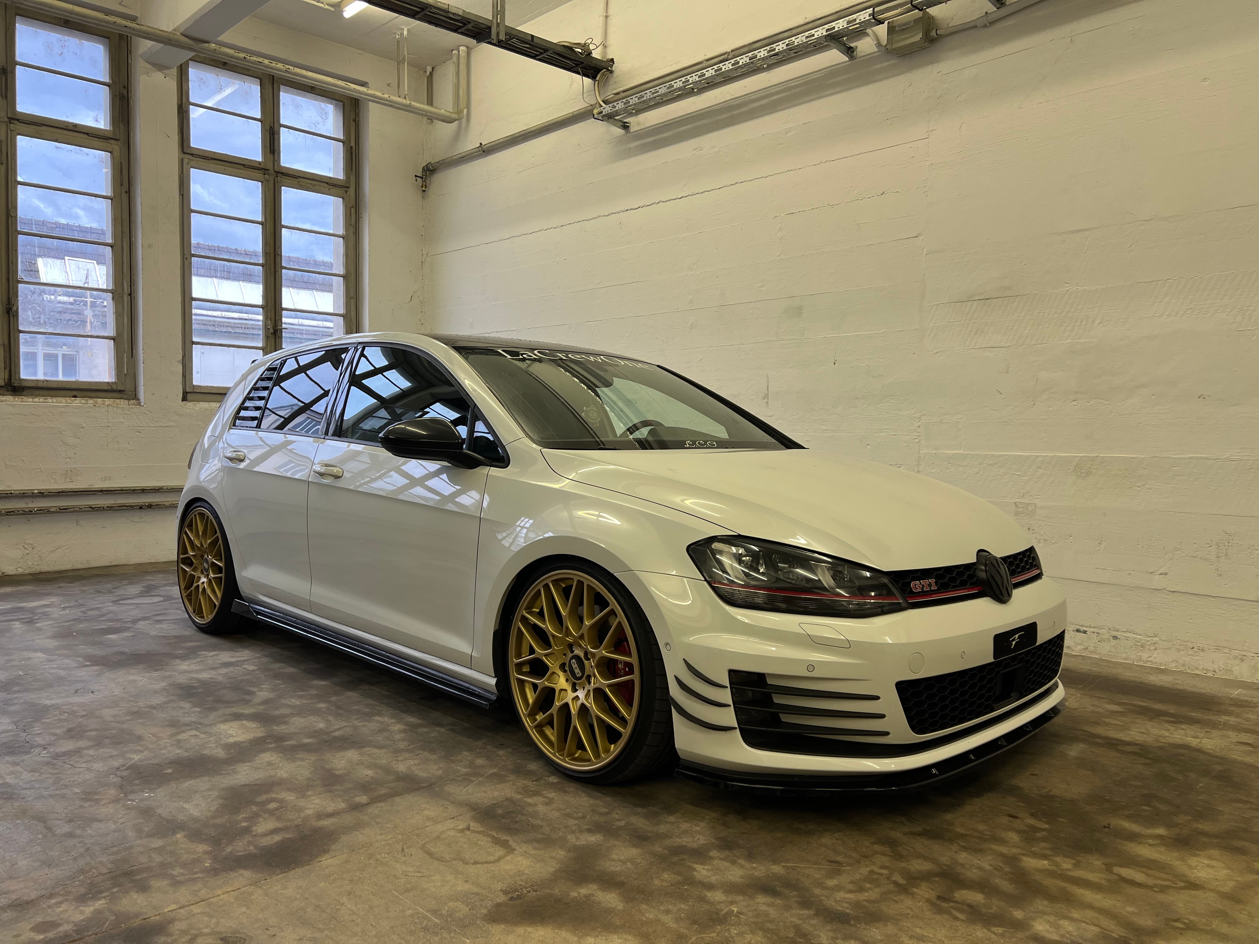 VW Golf 2.0 TSI GTI Performance DSG