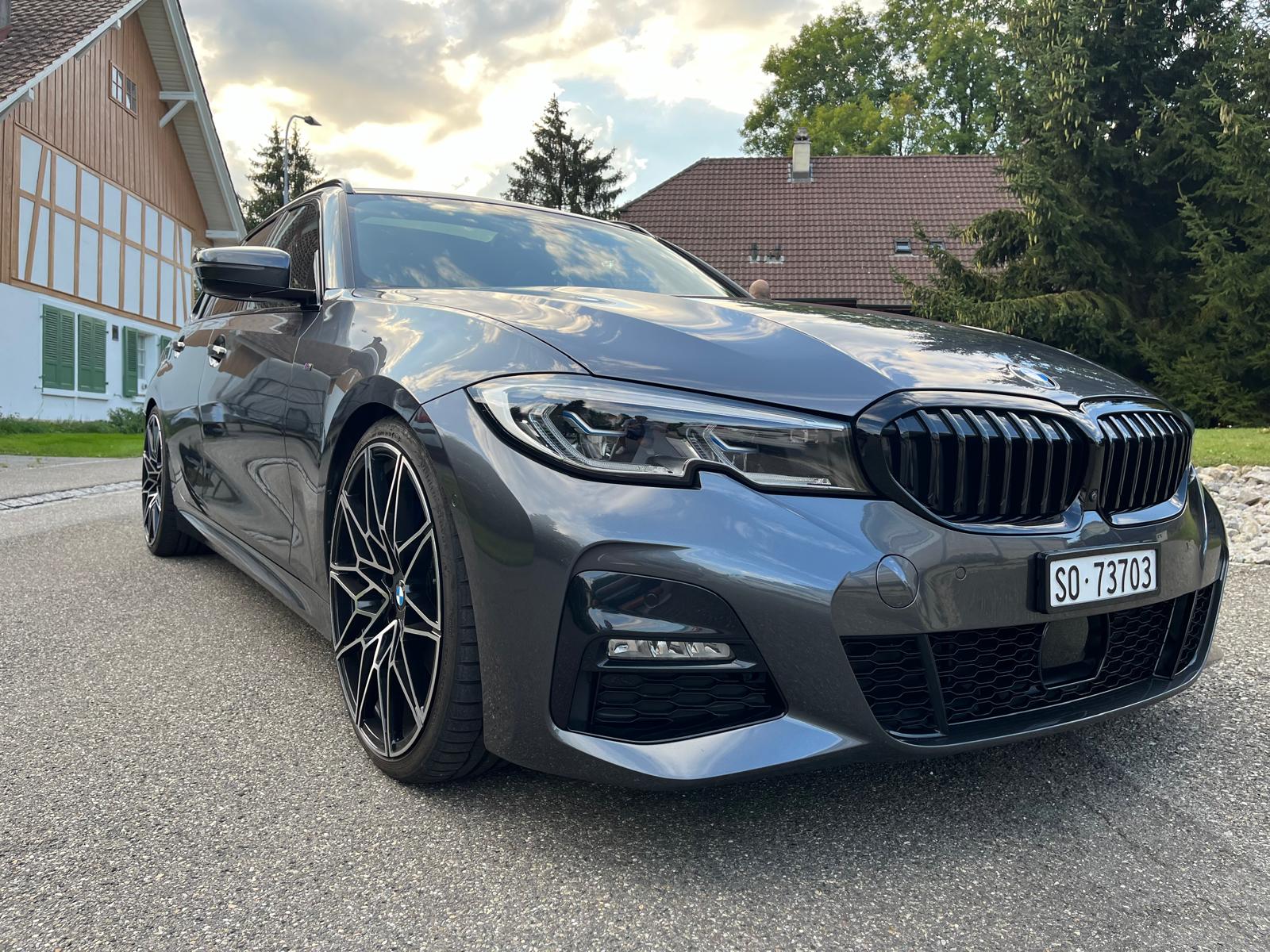 BMW 330i Touring xDrive Steptronic M Sport