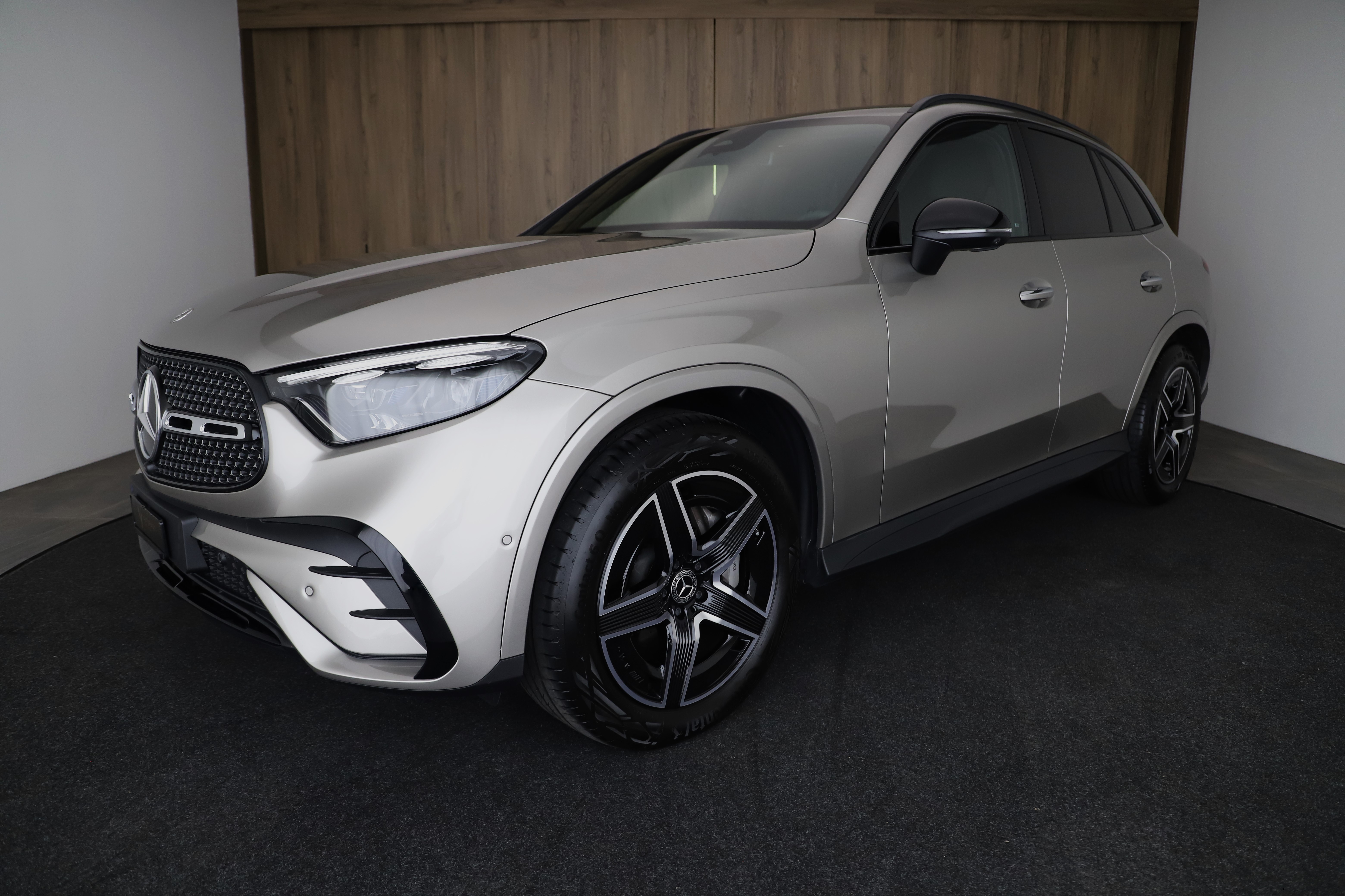 MERCEDES-BENZ GLC 300 d 4Matic AMG Line 9G-Tronic