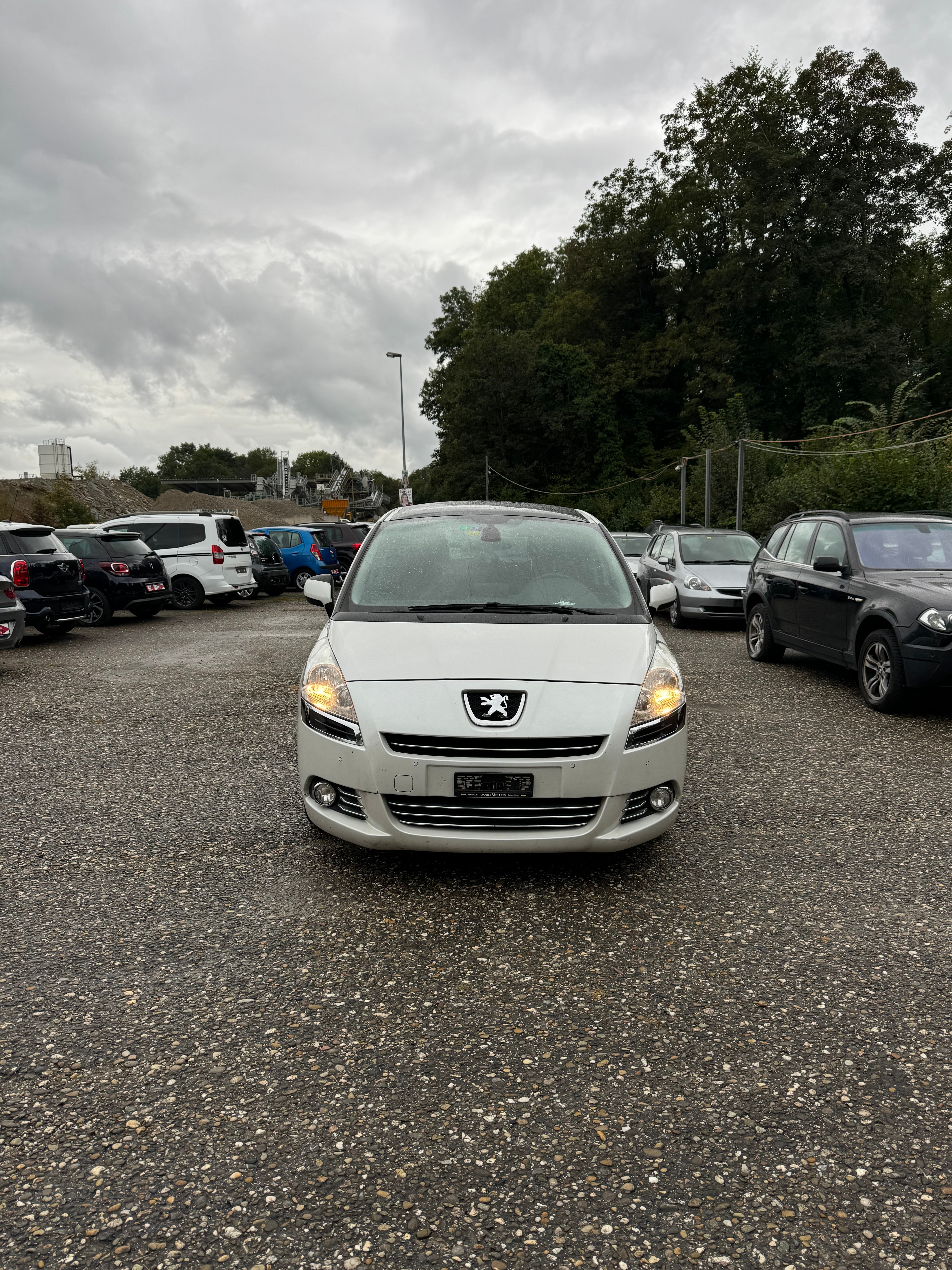 PEUGEOT 5008 2.0 HDI Business Automatic