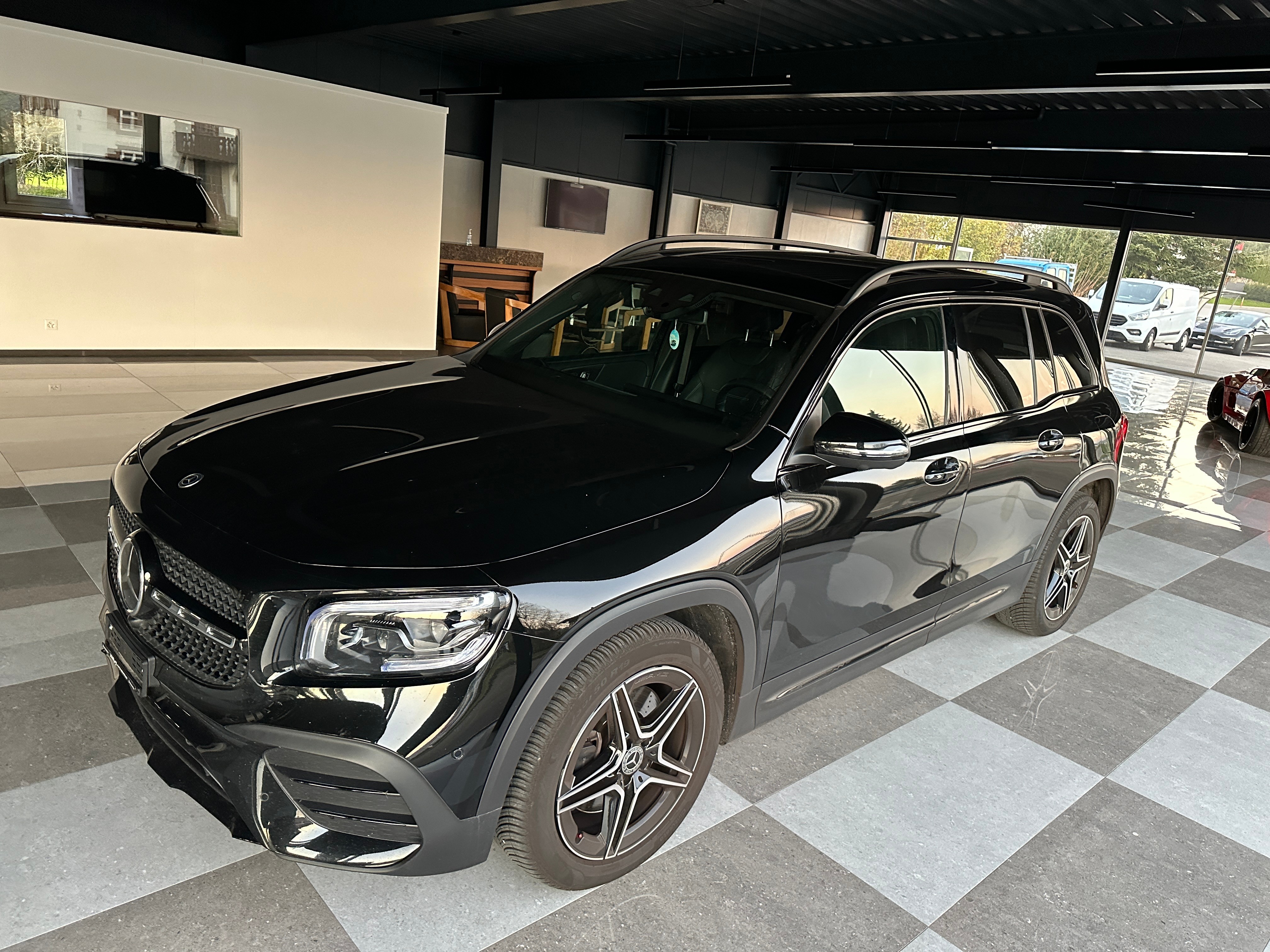 MERCEDES-BENZ GLB 220 d 4Matic AMG Line 8G-Tronic