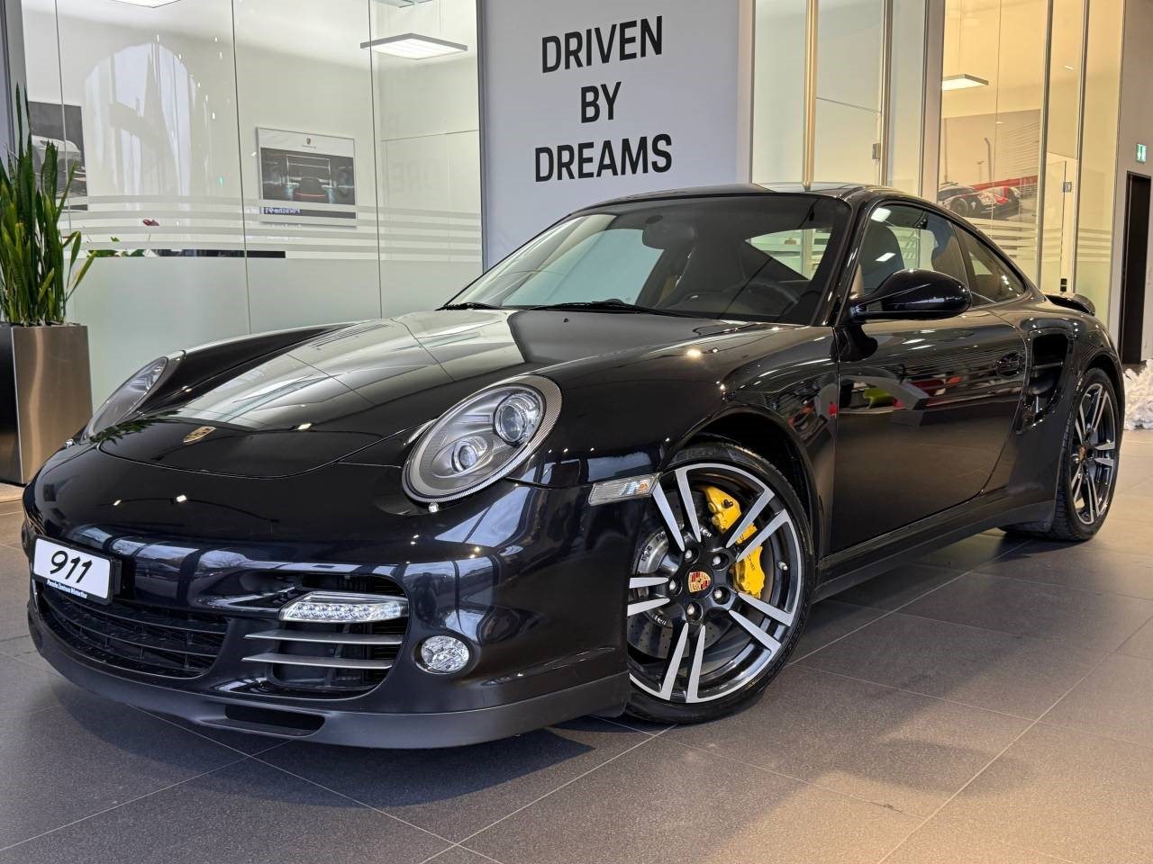 PORSCHE 911 Turbo S