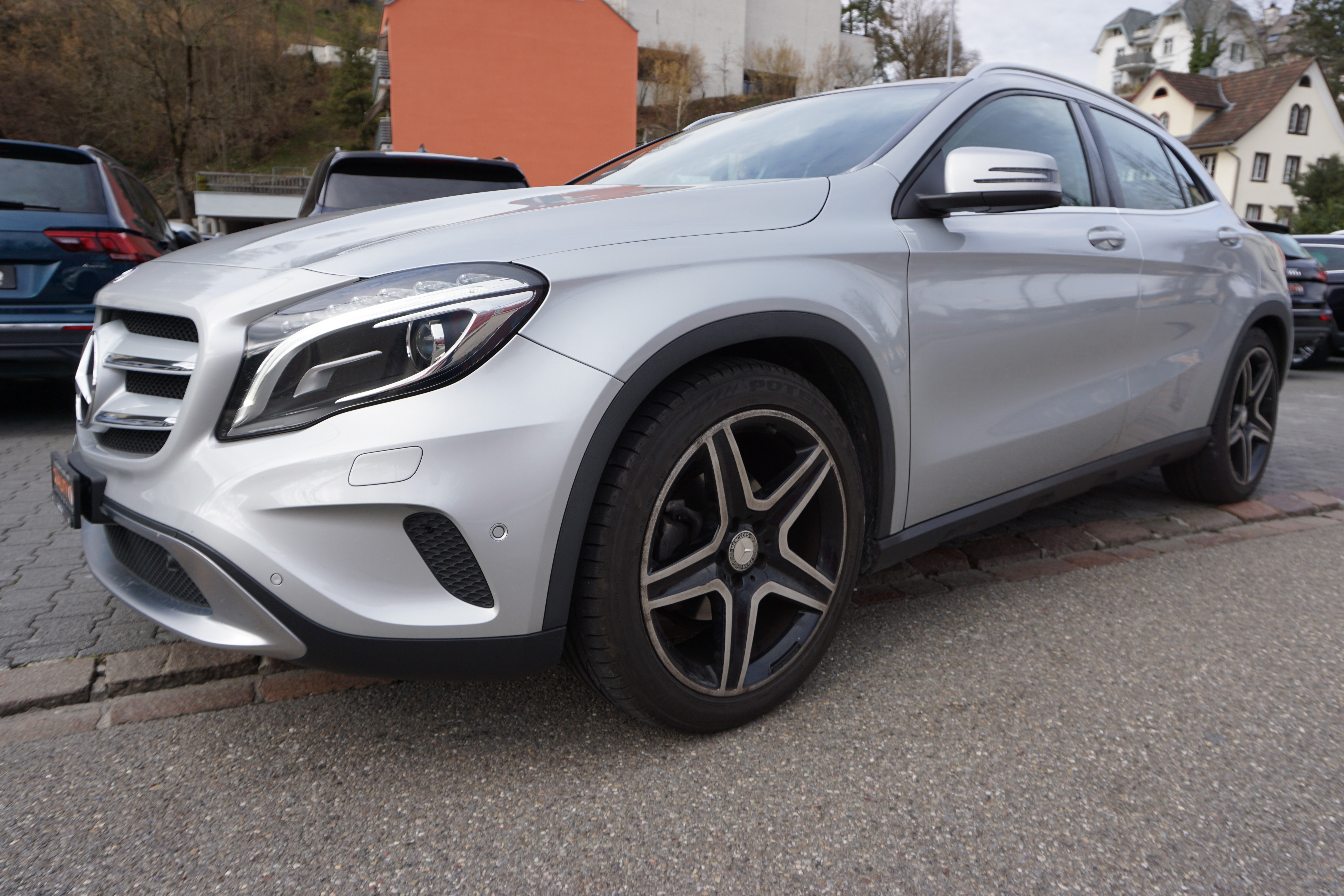 MERCEDES-BENZ GLA 220 CDI Urban 4Matic 7G-DCT