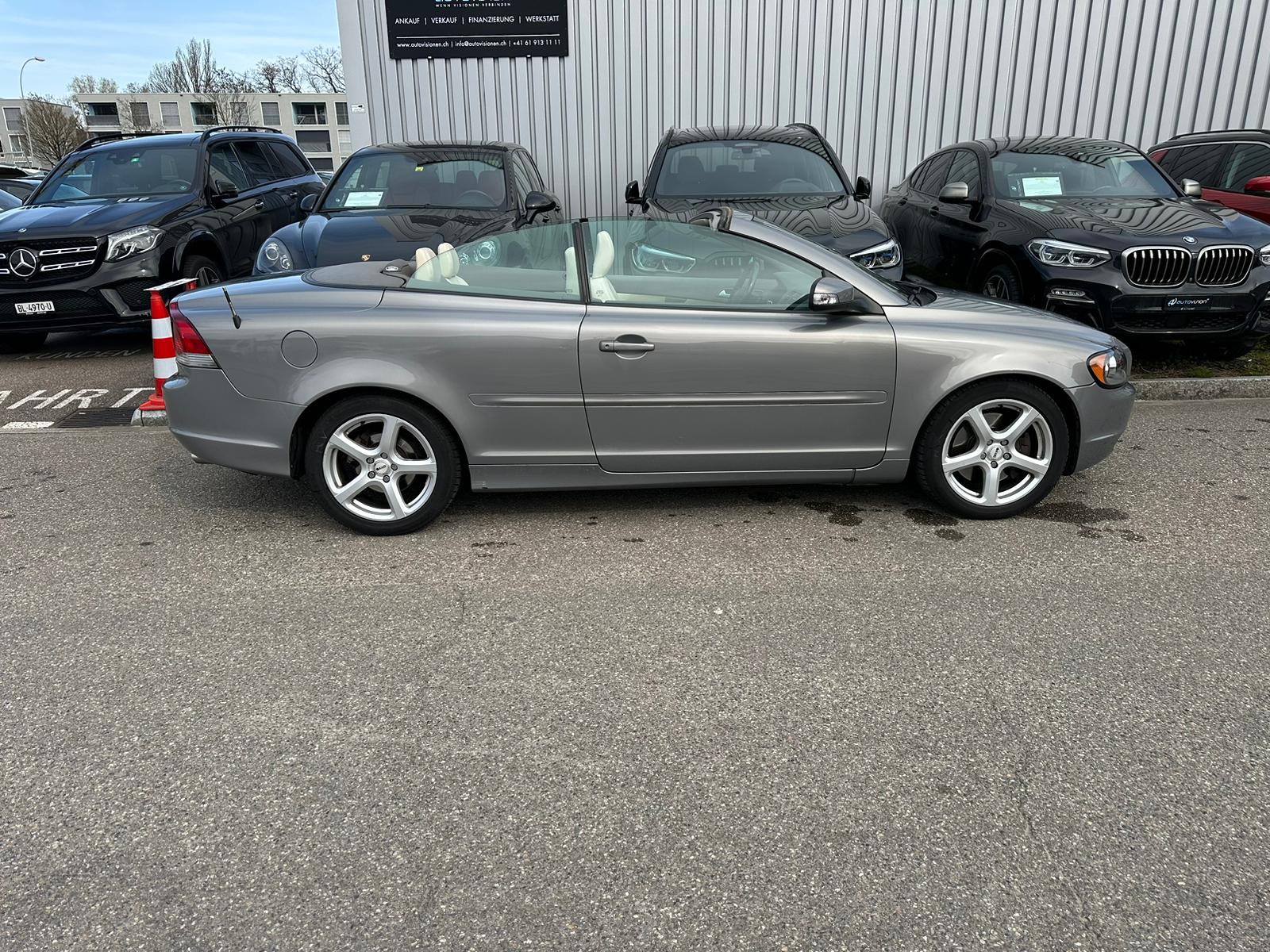 VOLVO C70 D5 KINETIC GEARTRONIC l 180PS