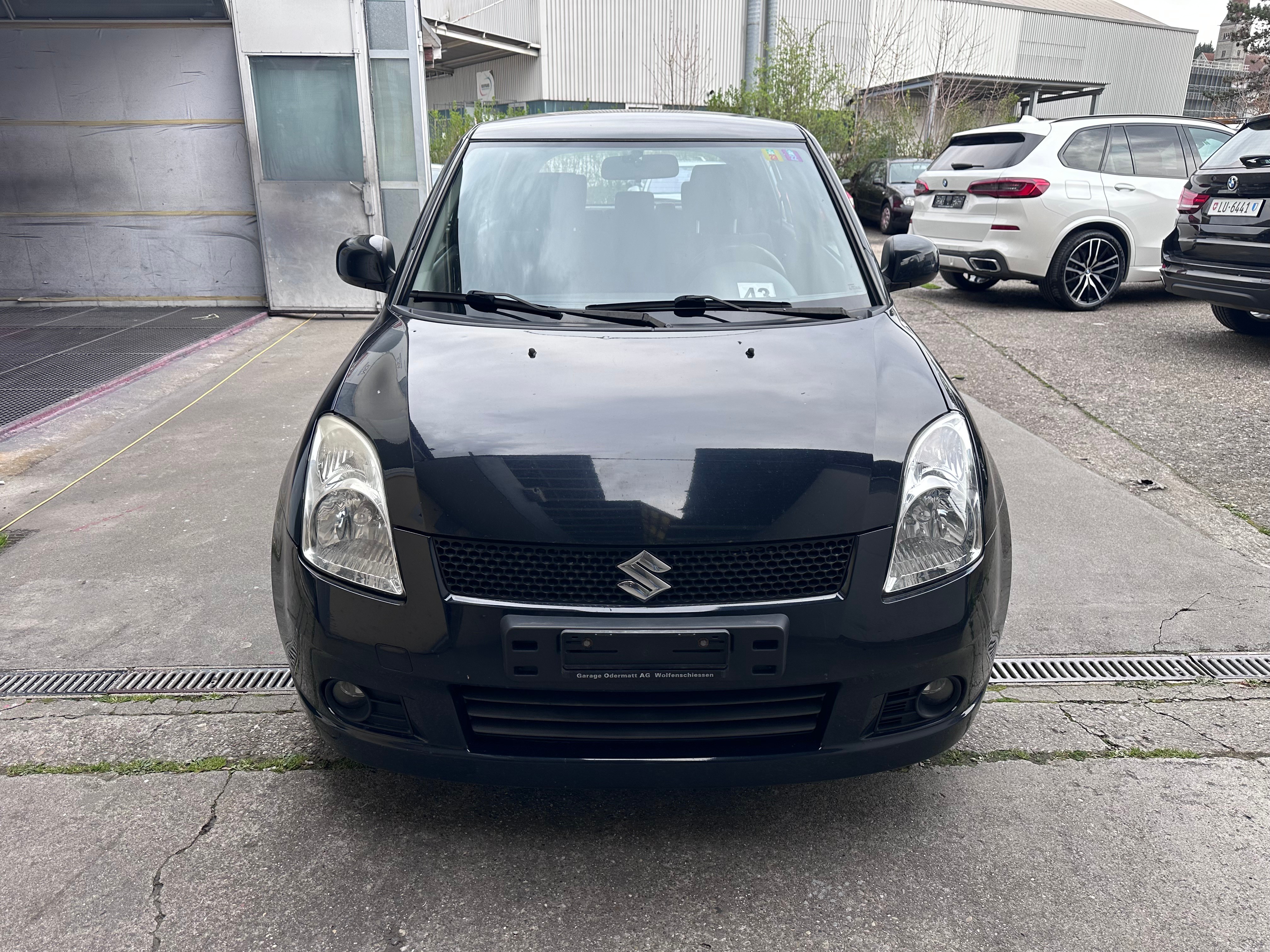 SUZUKI Swift 1.3i 16V GL 4x4