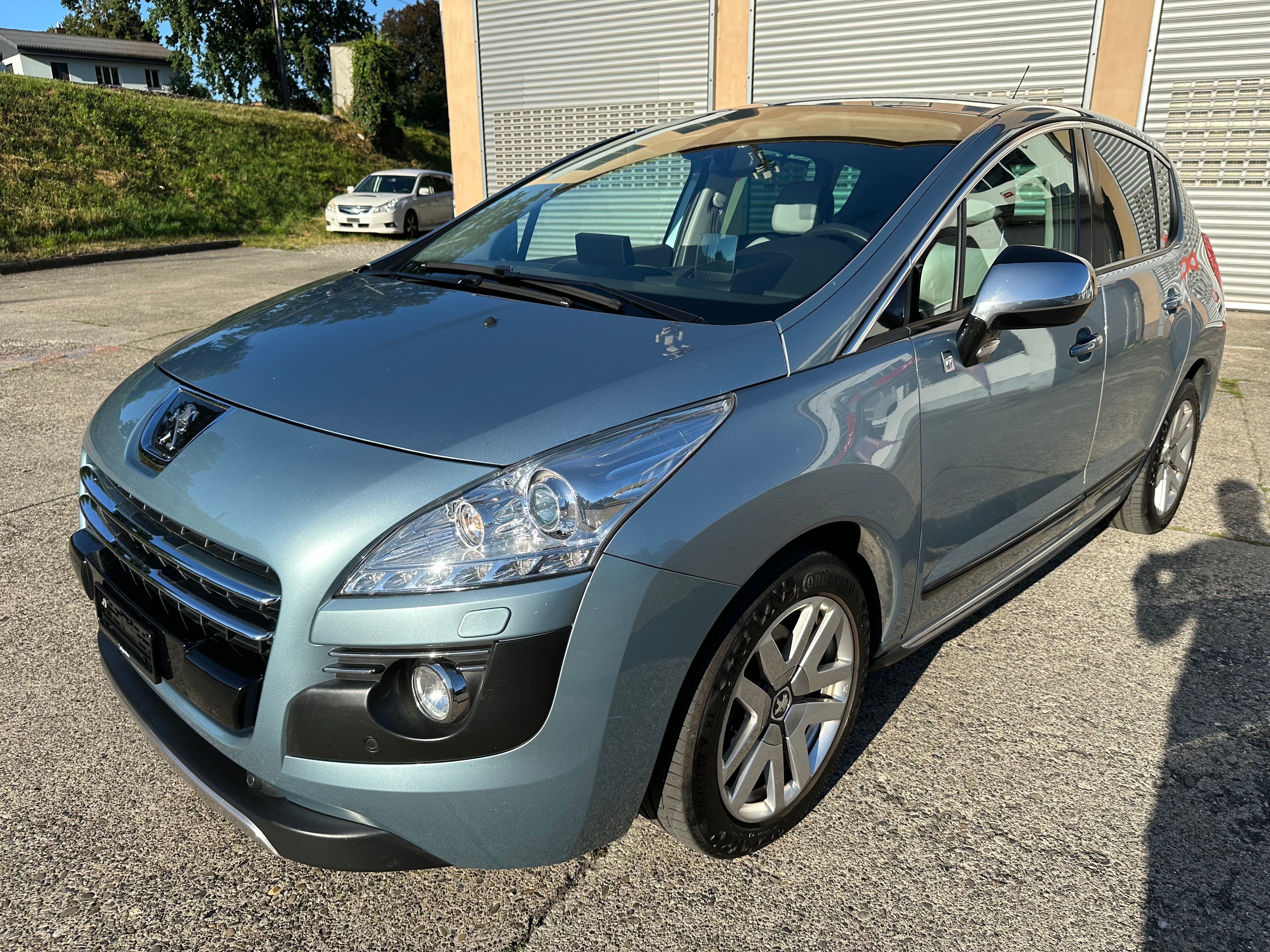 PEUGEOT 3008 HYbrid4 2.0 HDI EGS6