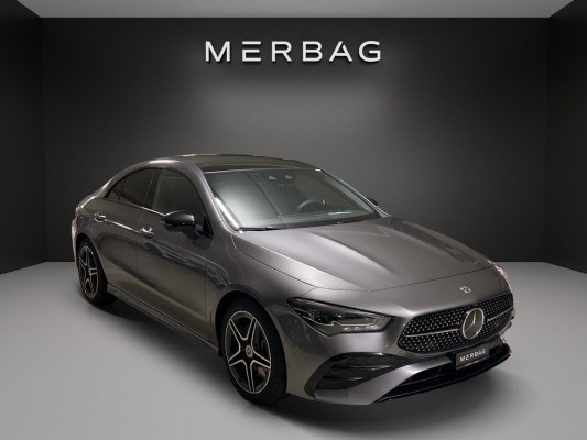 MERCEDES-BENZ CLA 250 AMG Line 4Matic