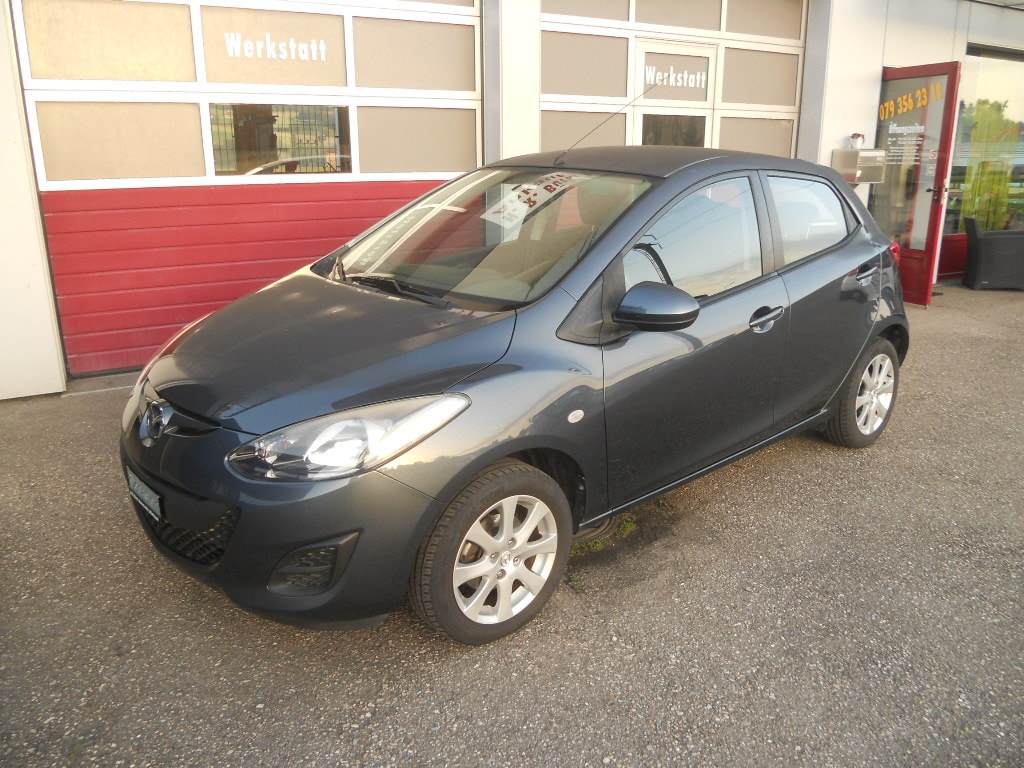 MAZDA 2 1.3i 16V Exclusive