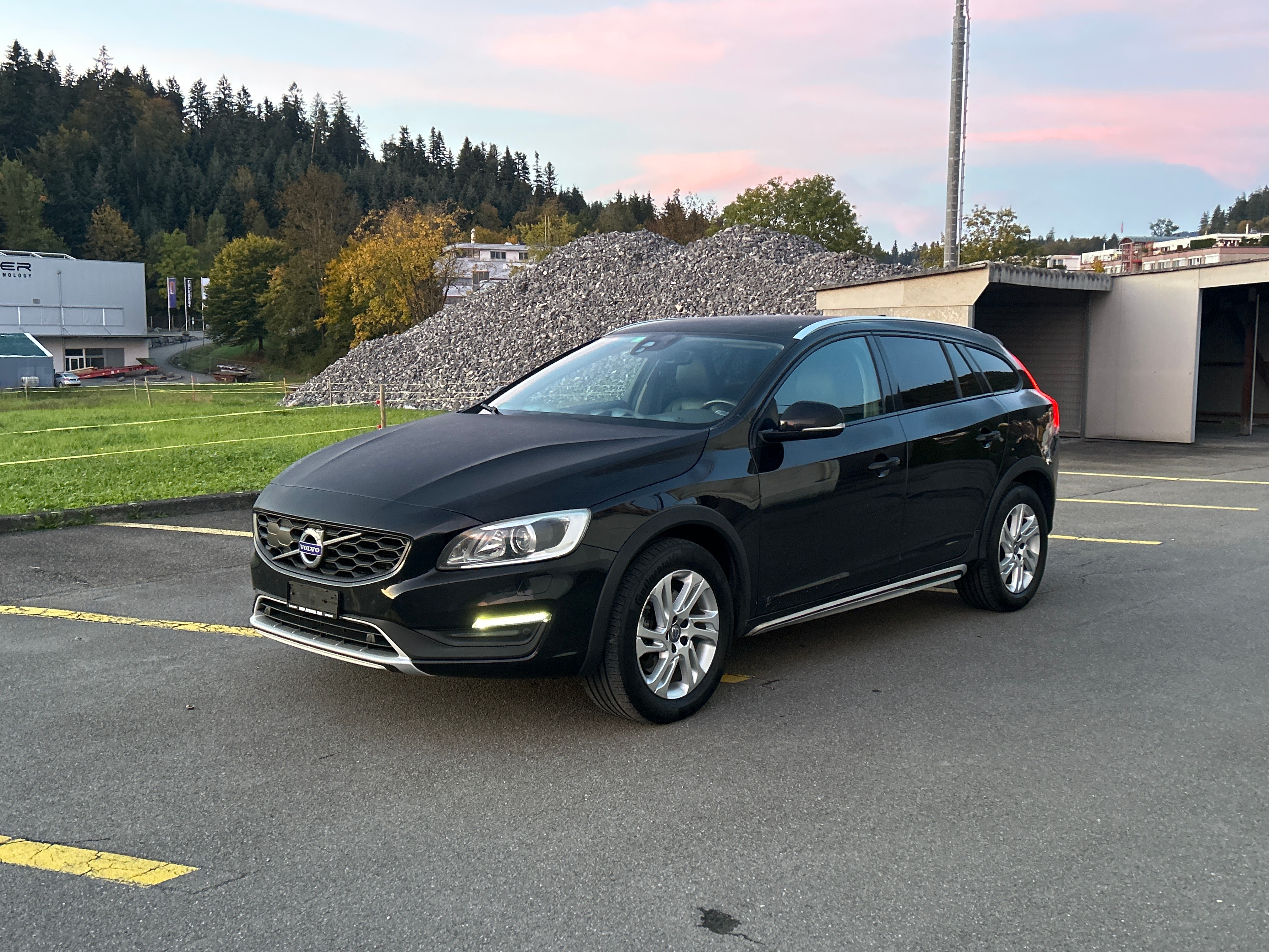 VOLVO V60 Cross Country D4 AWD Momentum Geartronic