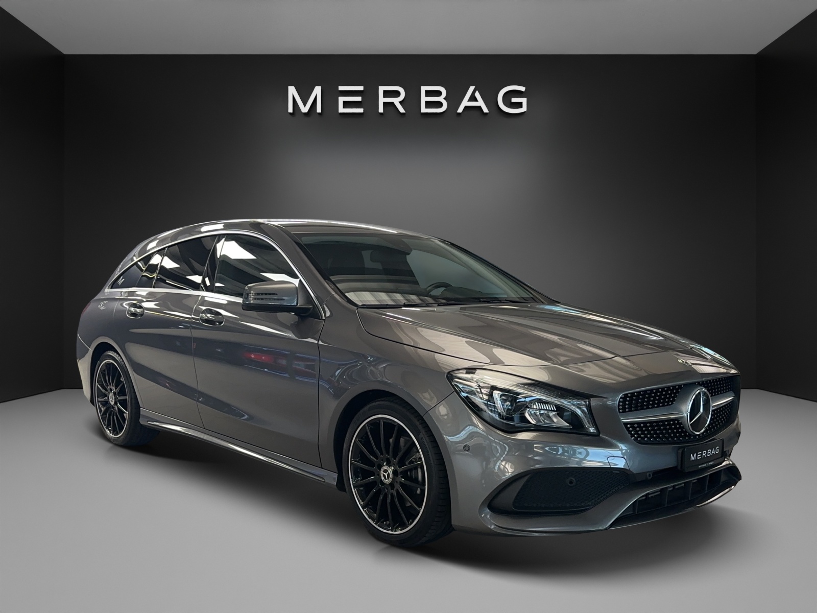 MERCEDES-BENZ CLA 200 d SwissSt AMG 4M