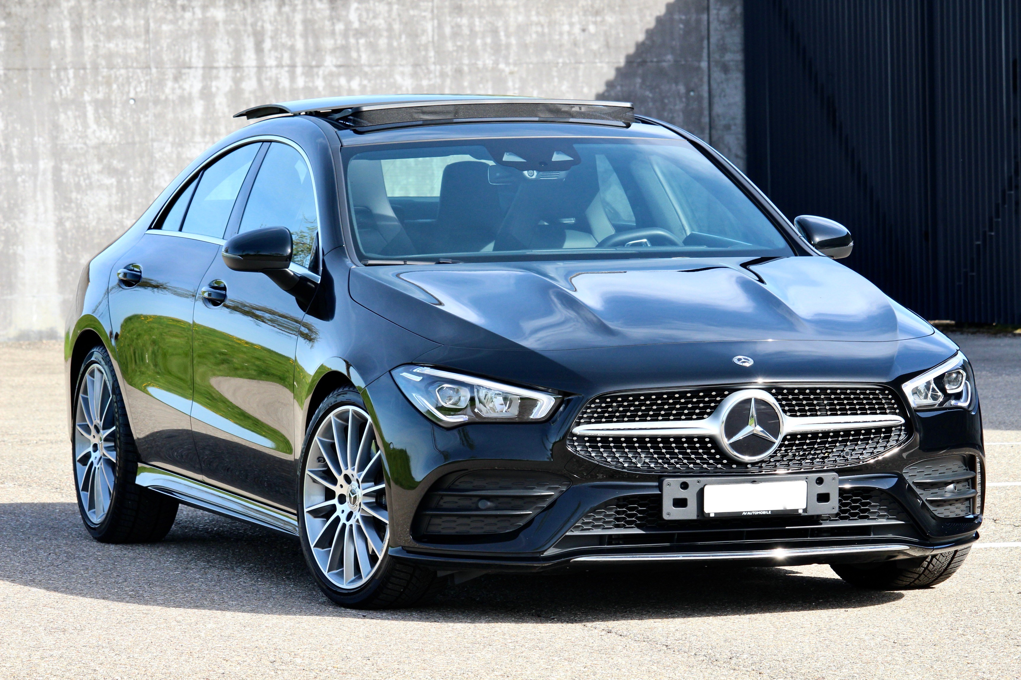 MERCEDES-BENZ CLA 200 AMG Line 7G-DCT *19