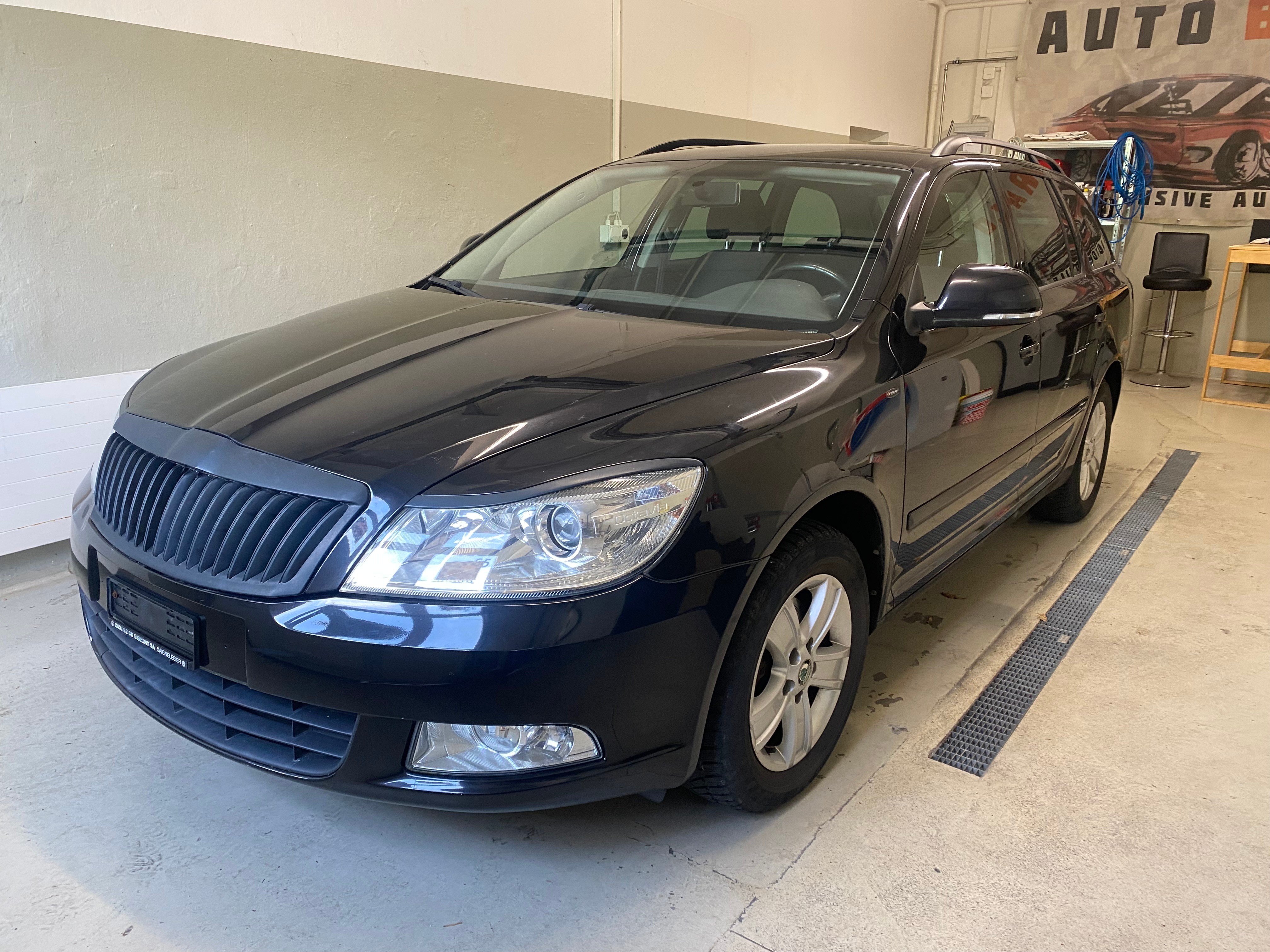 SKODA Octavia Combi 1.8 TSI Stöckli 4x4