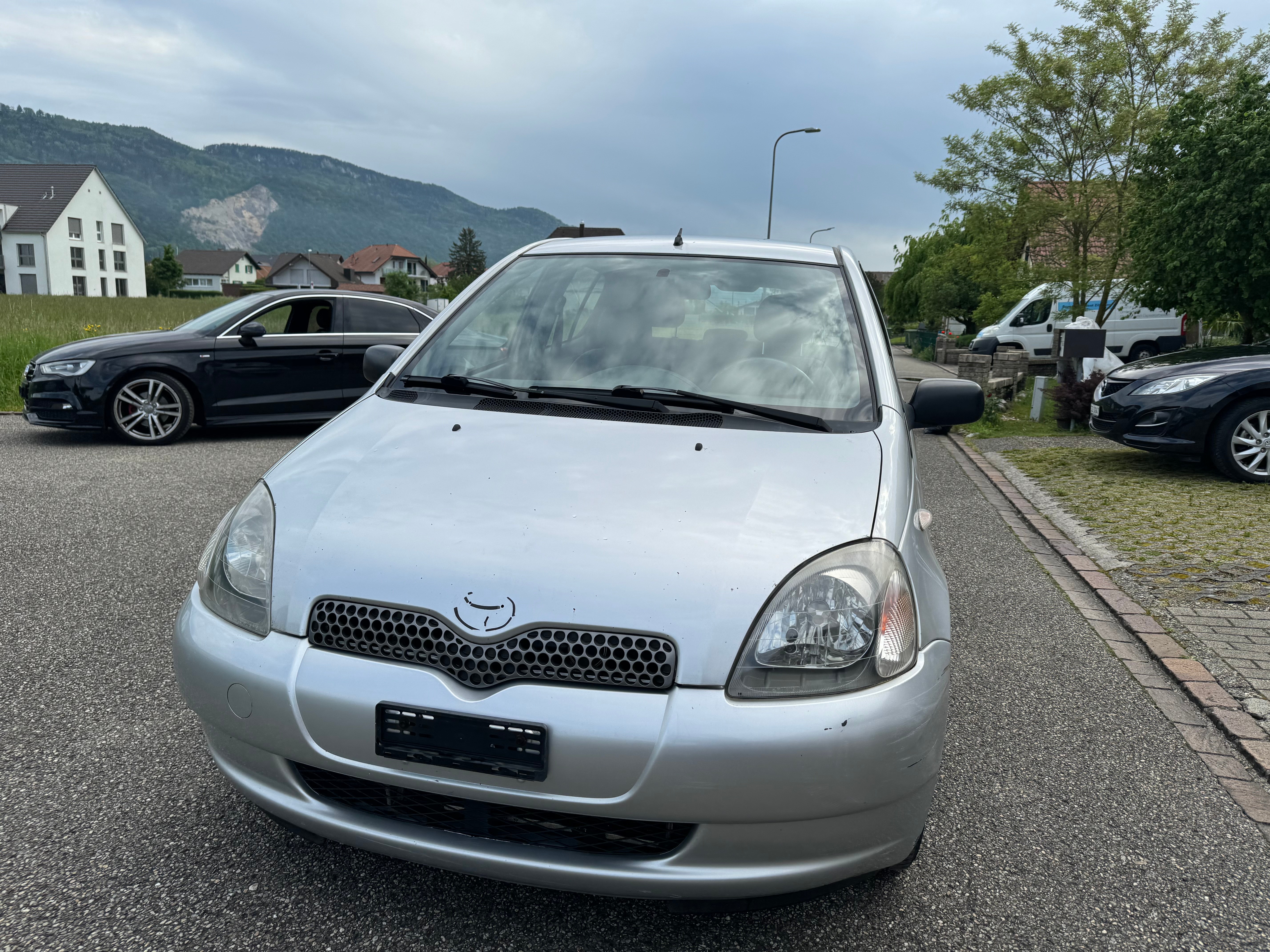 TOYOTA Yaris 1.3 Linea Luna