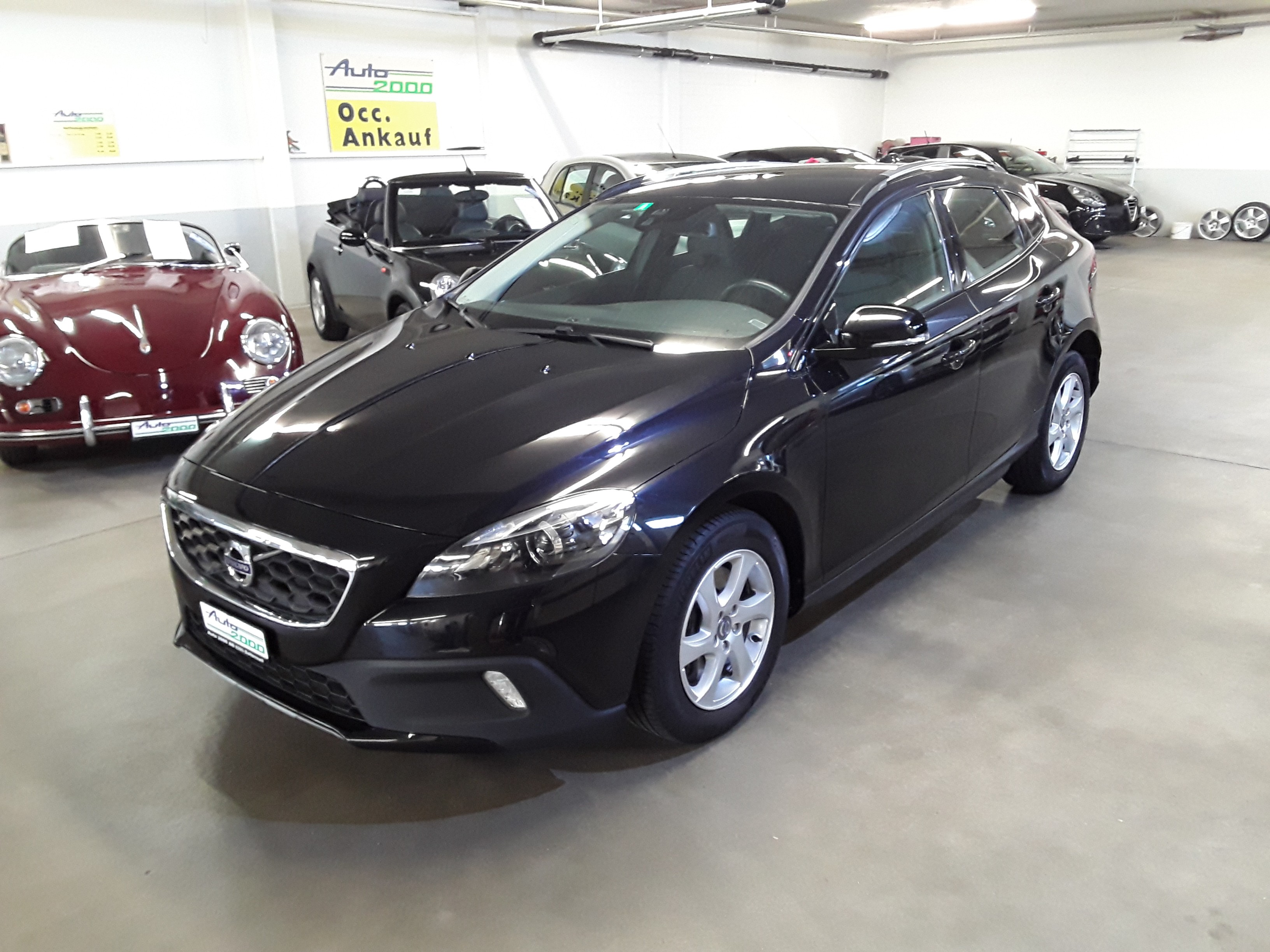 VOLVO V40 Cross Country T4 2.0 AWD Momentum Geartronic