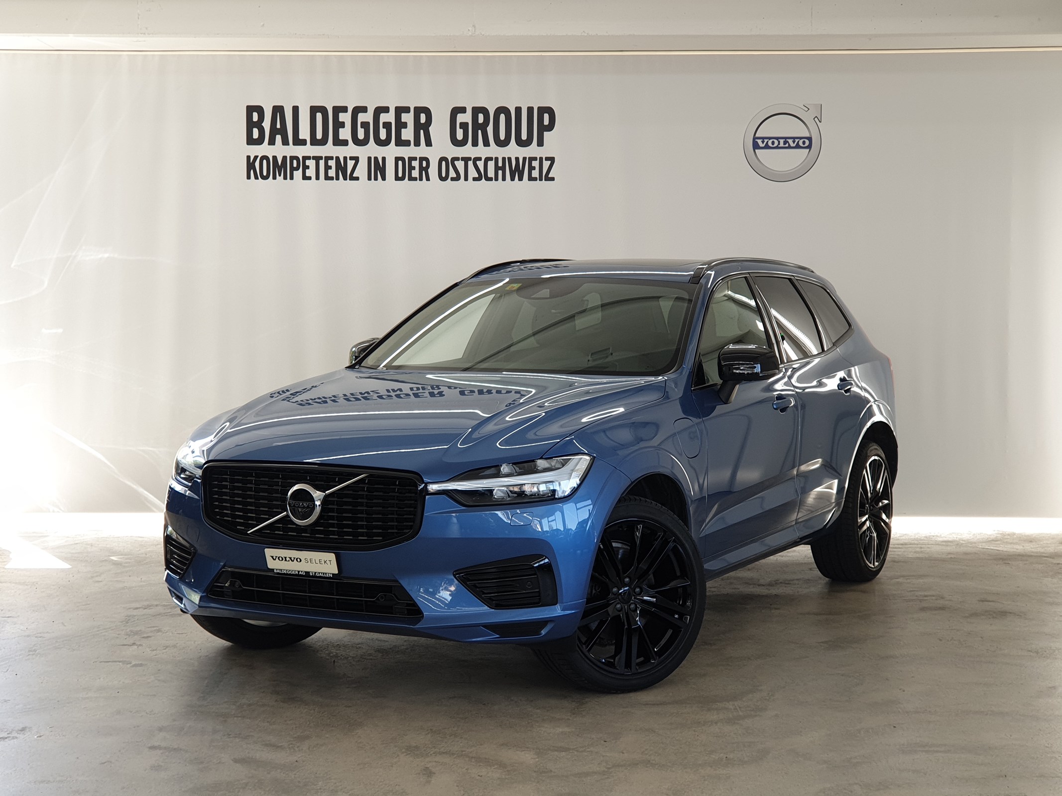 VOLVO XC60 2.0 T8 TE R-Design eAWD