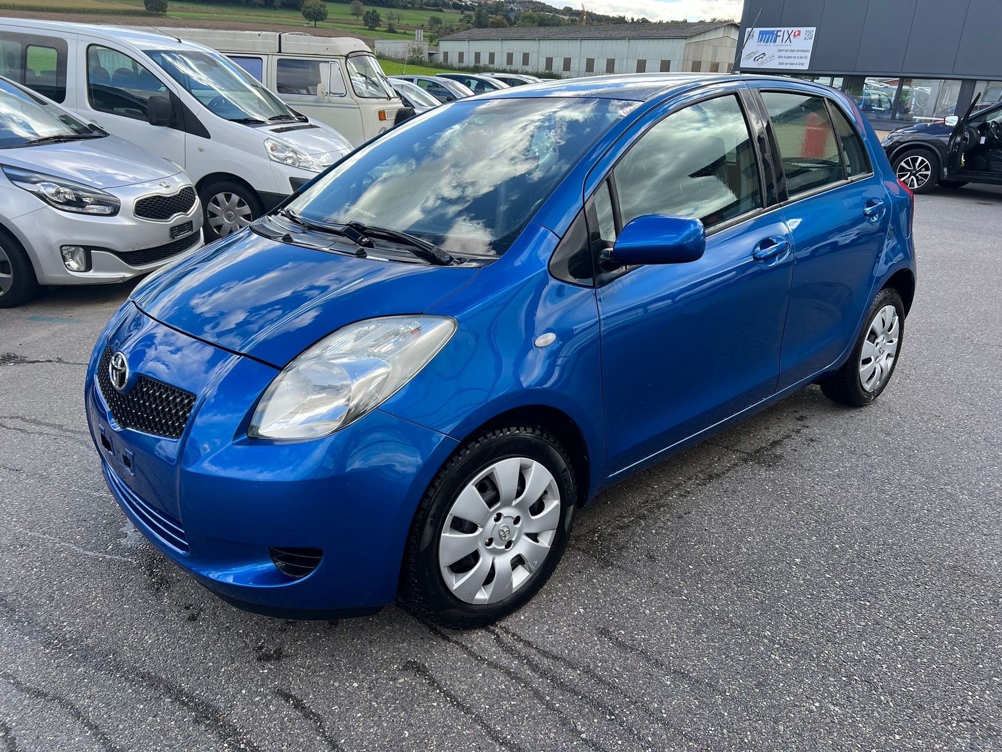 TOYOTA Yaris 1.3 Linea Luna