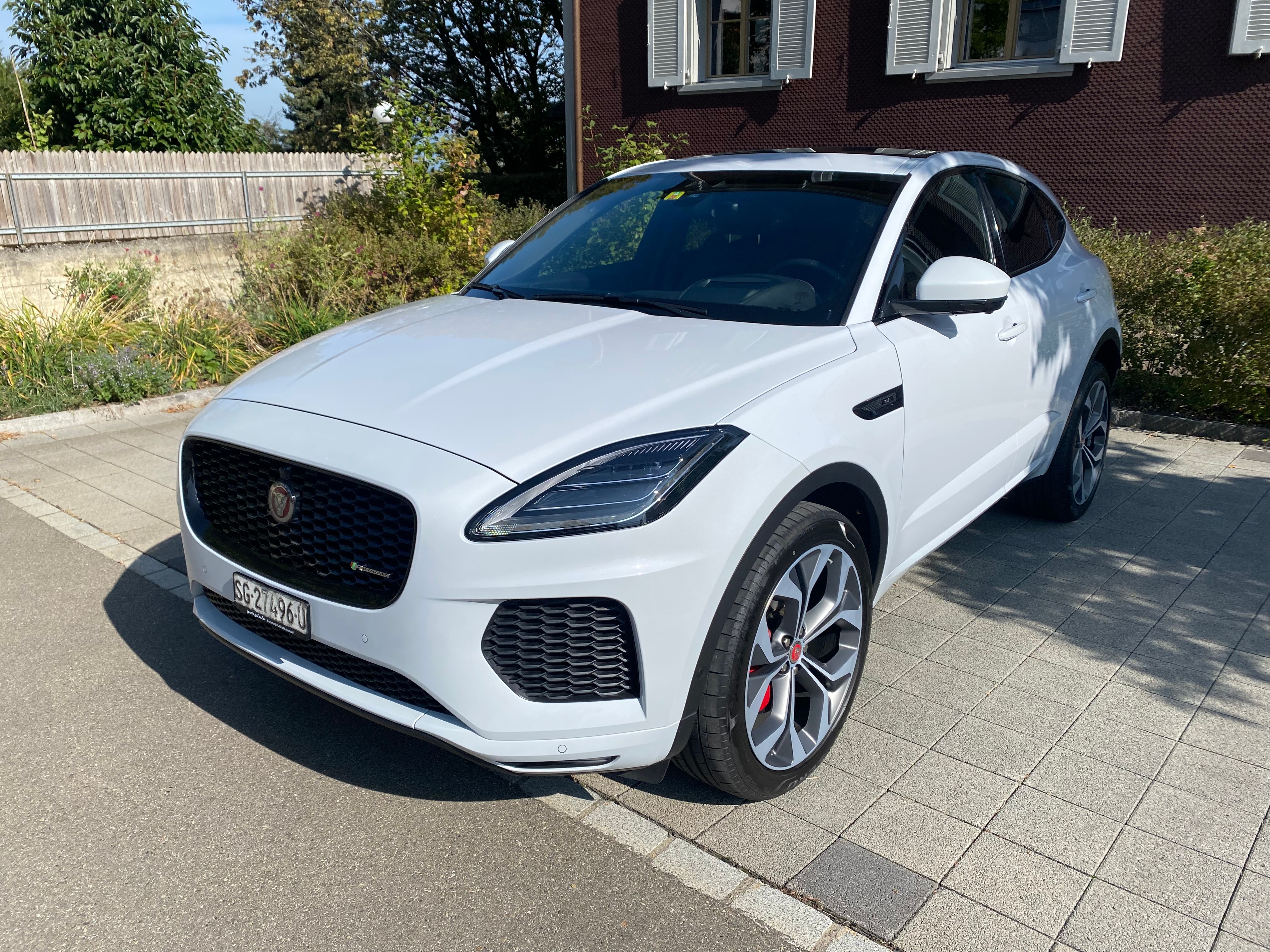 JAGUAR E-Pace 2.0 P300 R-Dynamic SE AWD Automatik