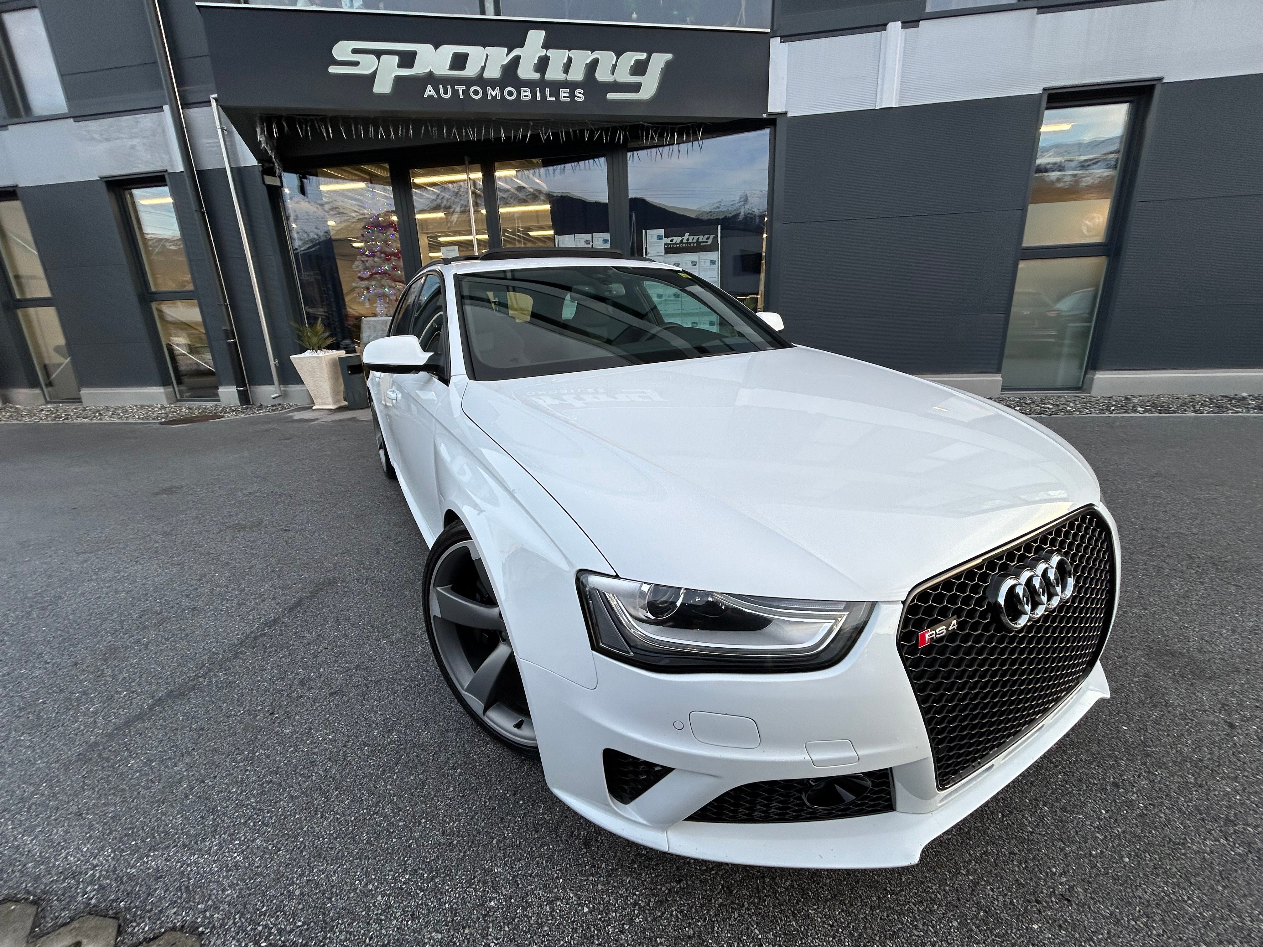 AUDI RS4 Avant 4.2 FSI V8 quattro S-tronic KW Réglable