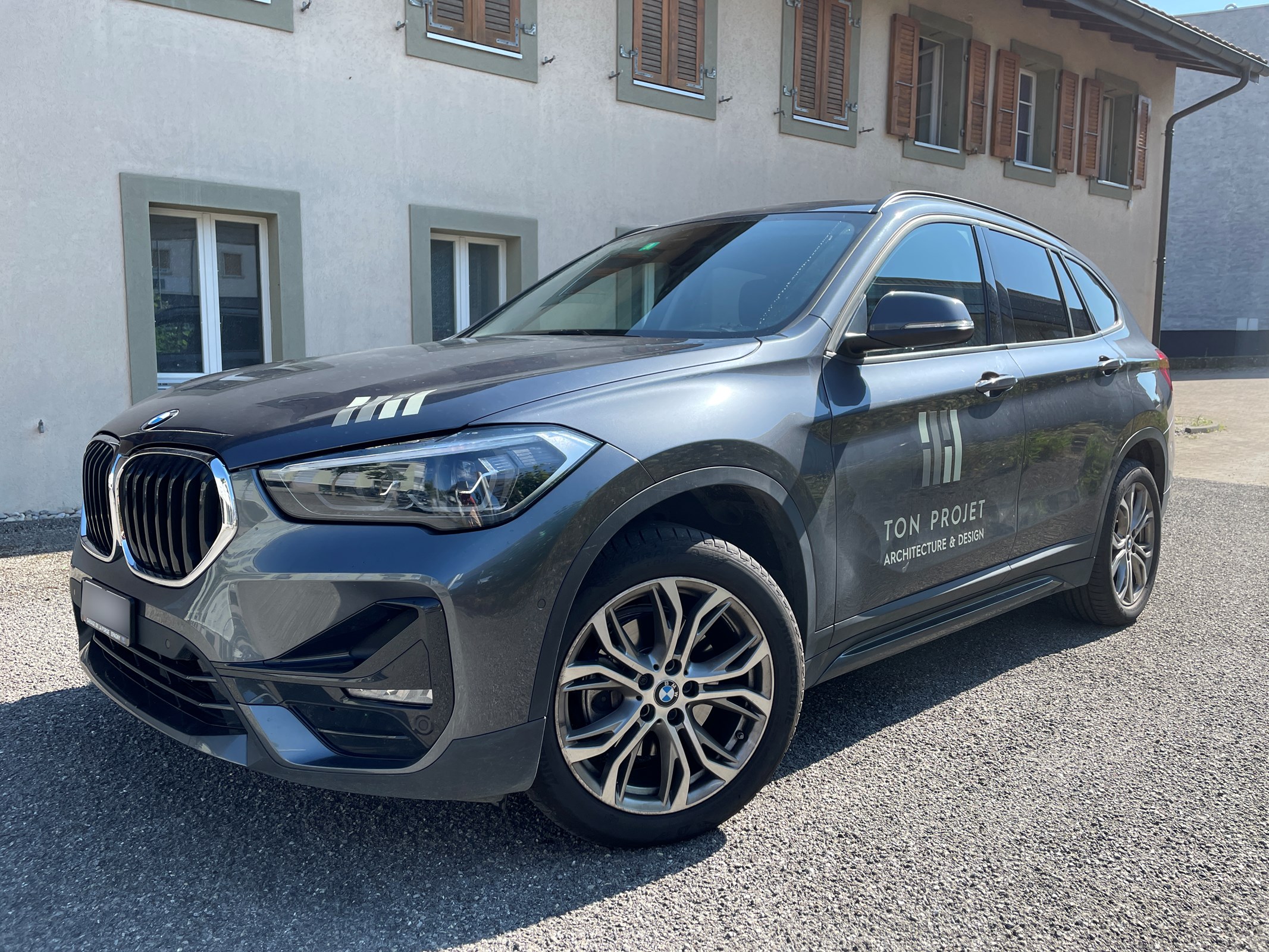 BMW X1 sDrive 18i Essential Edition