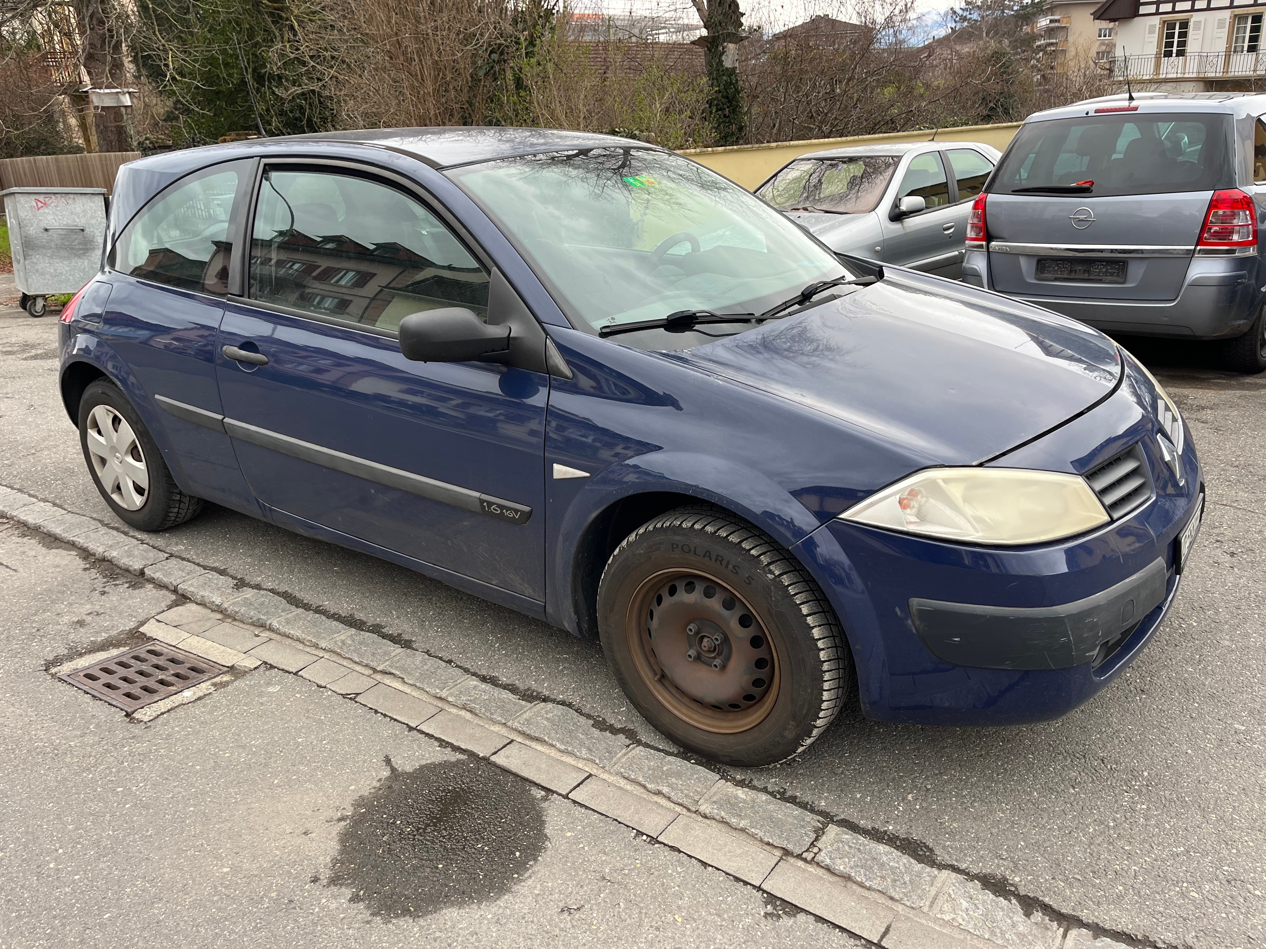 RENAULT Mégane 1.6 16V Authentique Confort