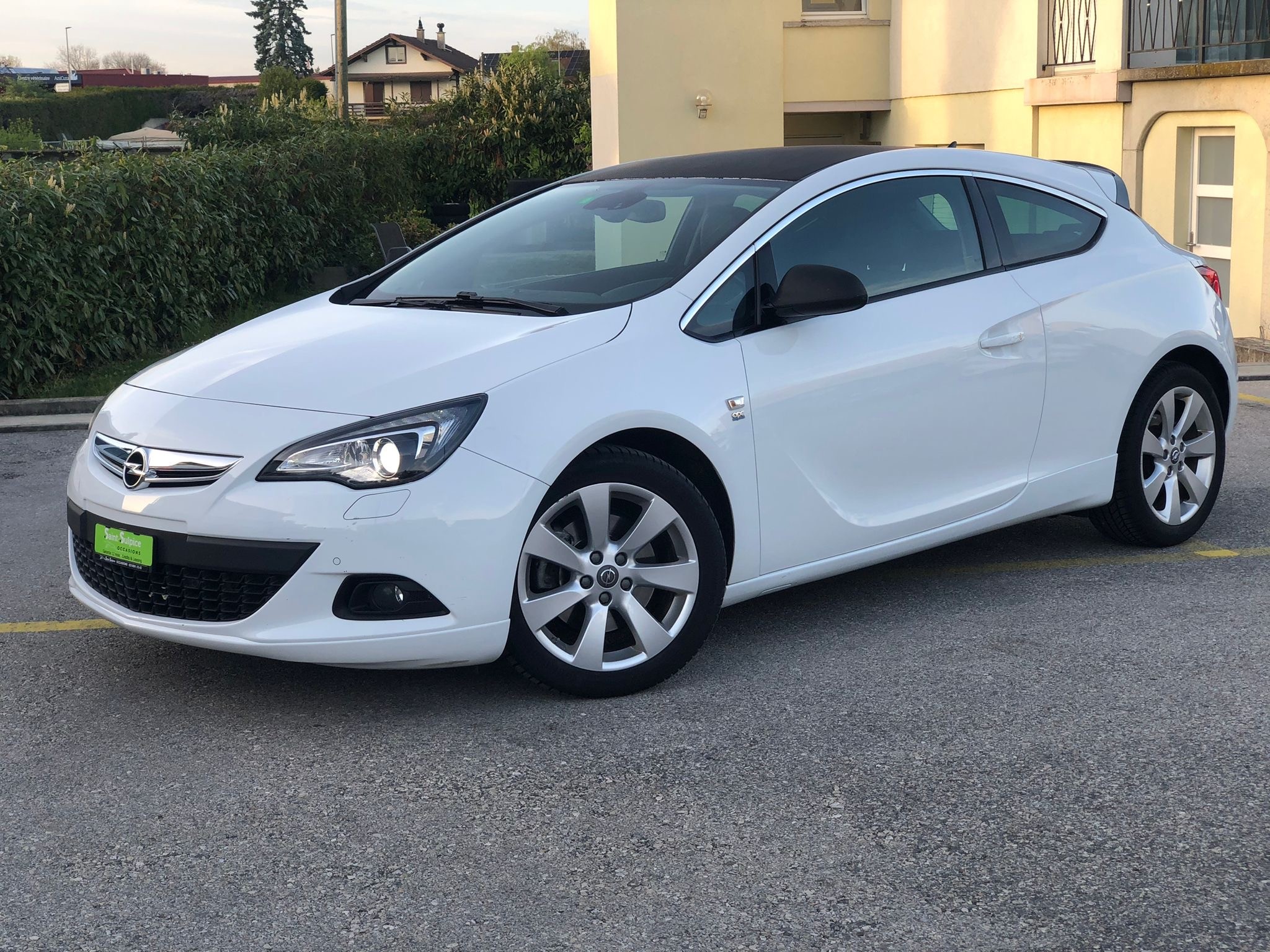 OPEL Astra GTC 1.6i 16V Sport