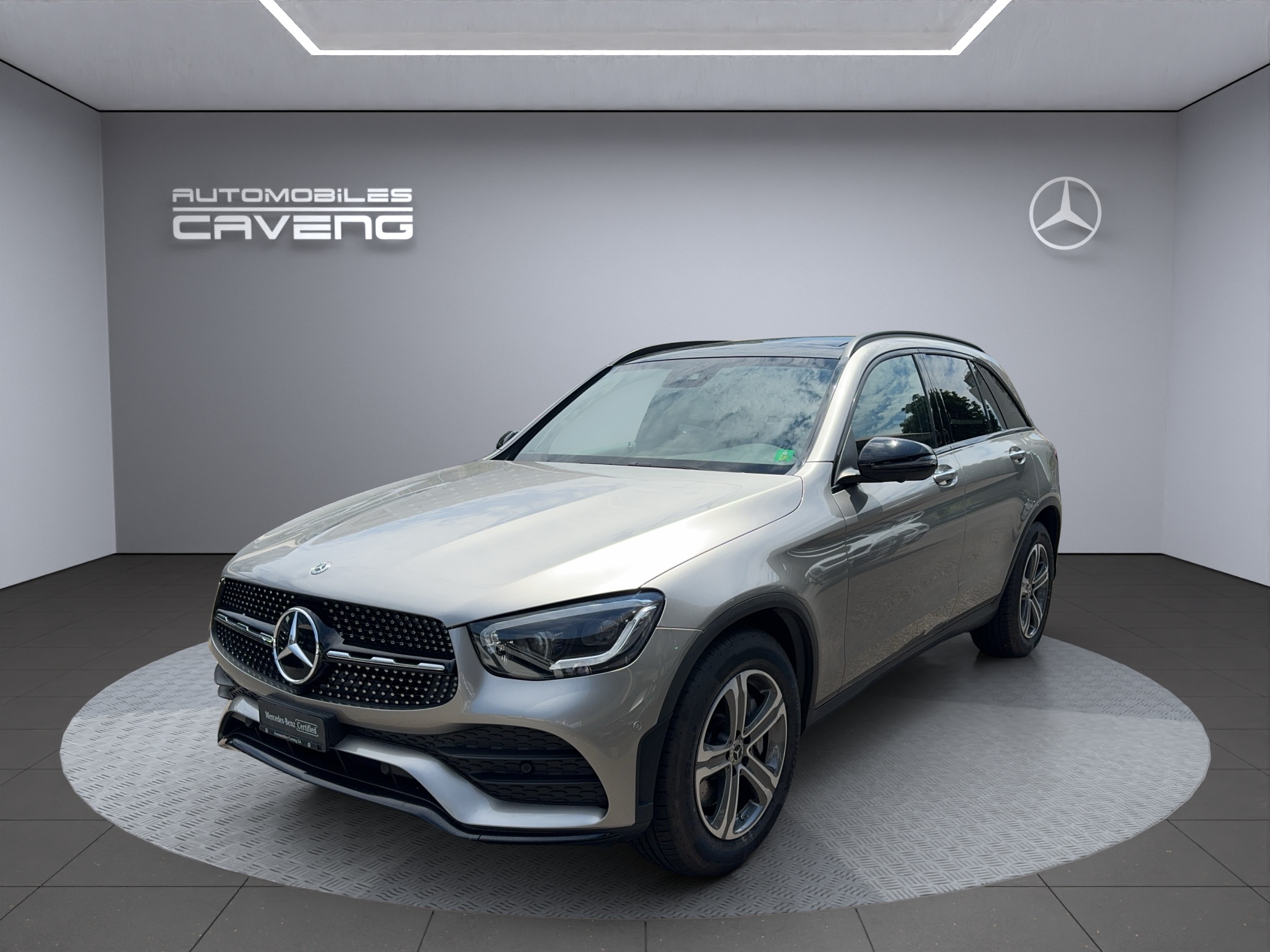 MERCEDES-BENZ GLC 200 AMG Line 4Matic 9G-Tronic