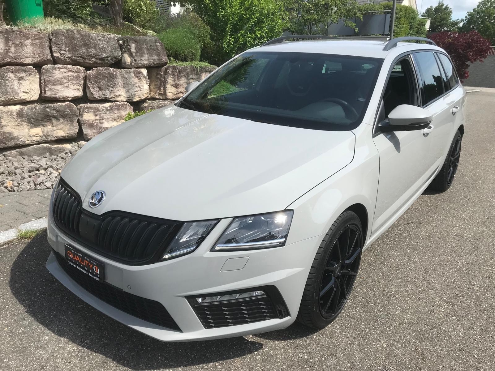 SKODA Octavia Combi 2.0 TSI RS DSG