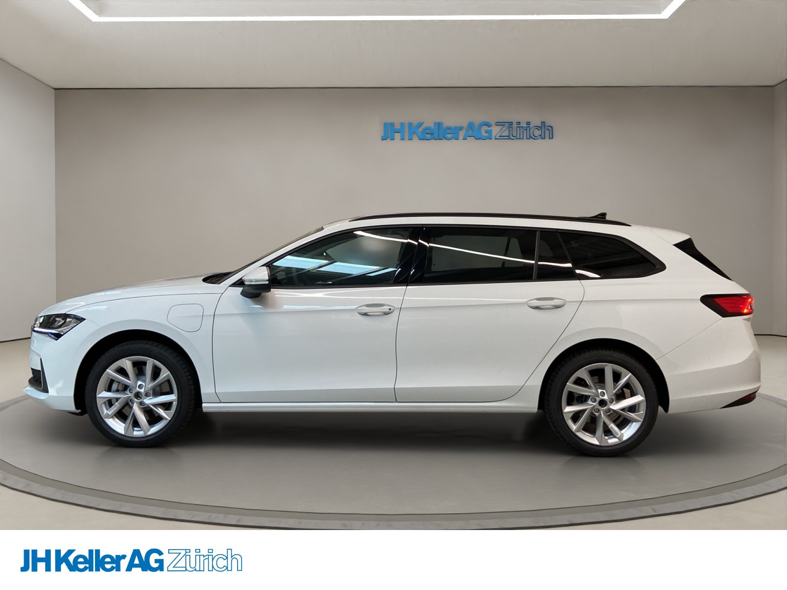 SKODA Superb Combi 1.5 TSI PHEV Selection DSG