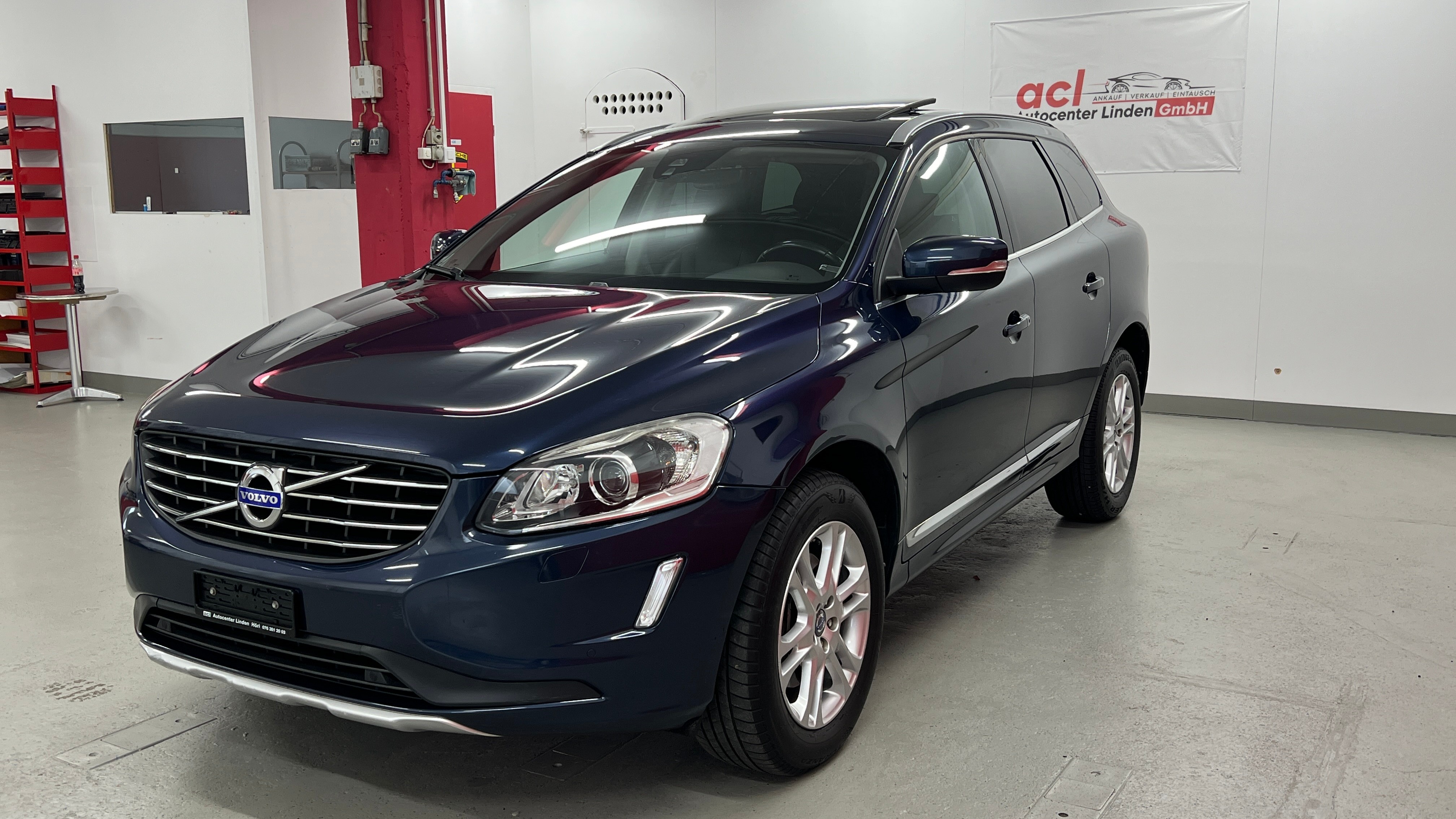 VOLVO XC60 D5 AWD Summum Geartronic, Automat, Leder, frisch ab MFK, Volvbo Service 8 fach berädert Garntie...