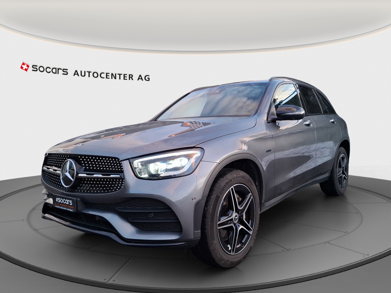 MERCEDES-BENZ GLC 300 e AMG Line 4Matic 9G-Tronic // CH Fahrzeug // 1.Hand // Panorama // 8-fach Aluminiumbereift