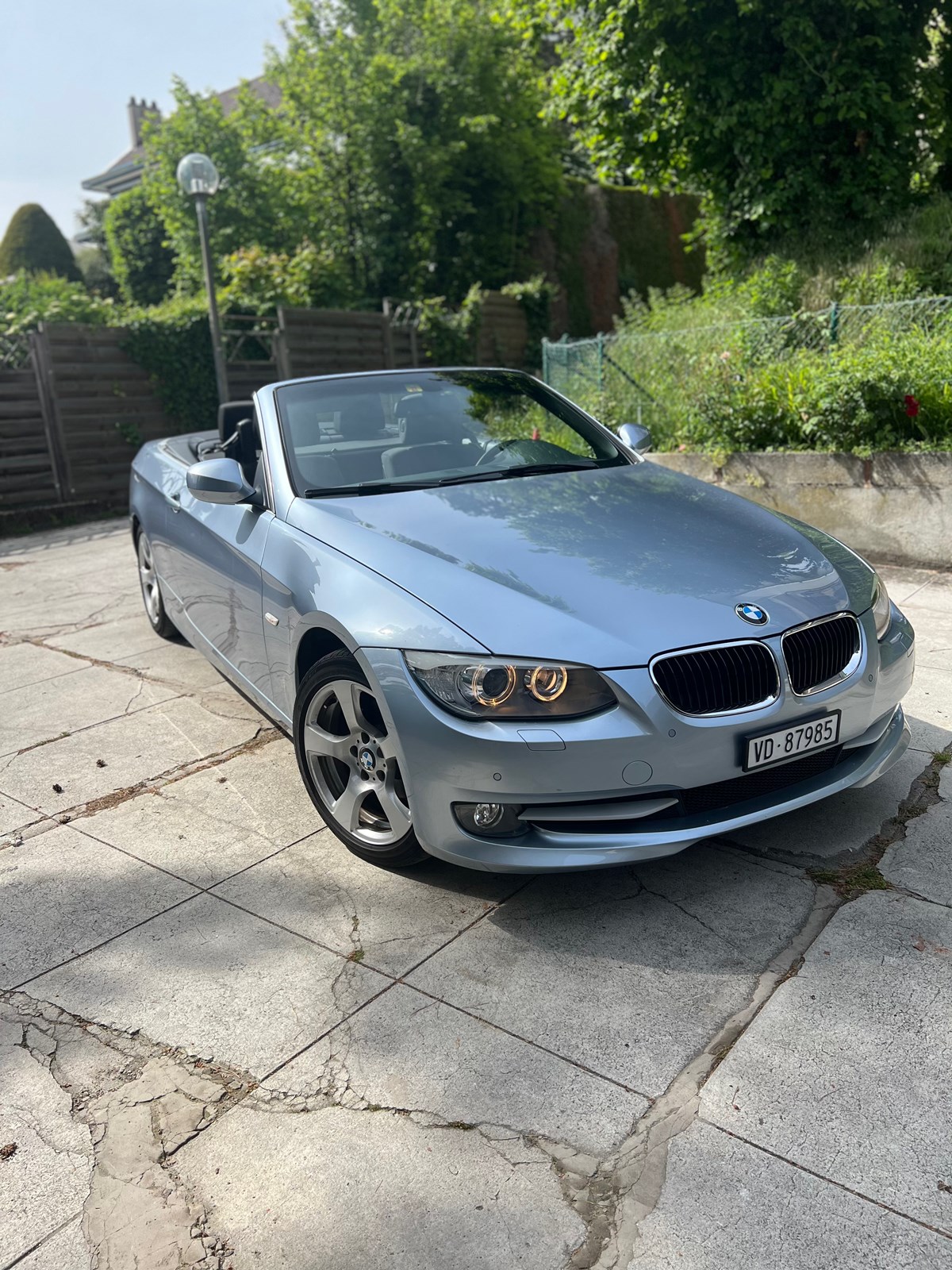 BMW 320i Cabriolet