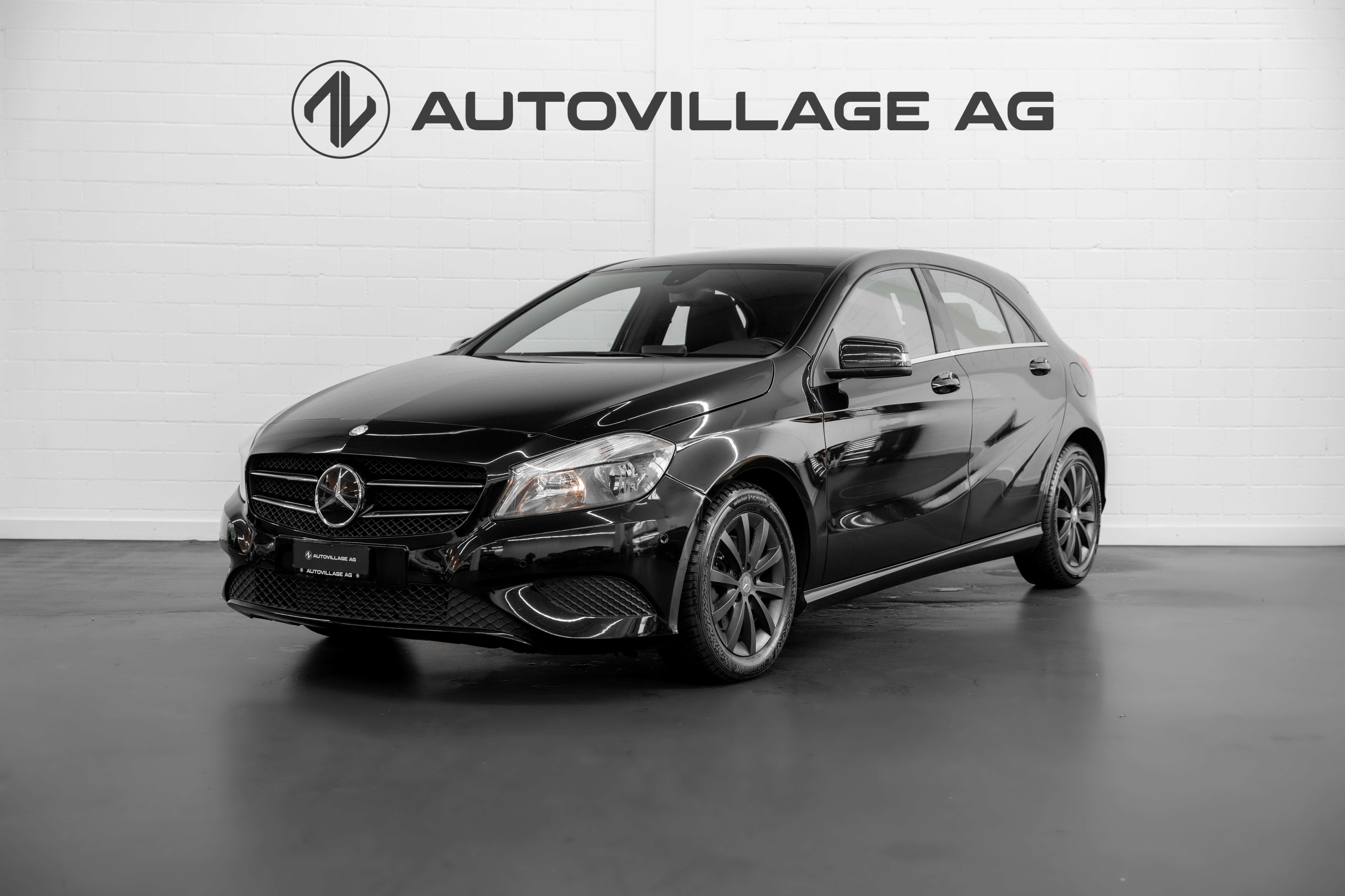 MERCEDES-BENZ A 180 Style 7G-DCT