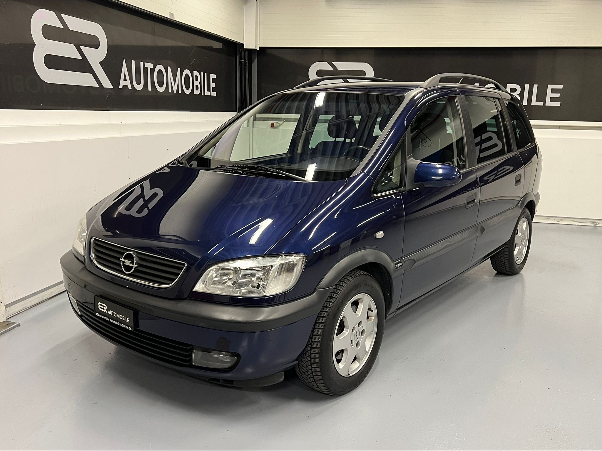 OPEL Zafira 2.2i 16V Elegance