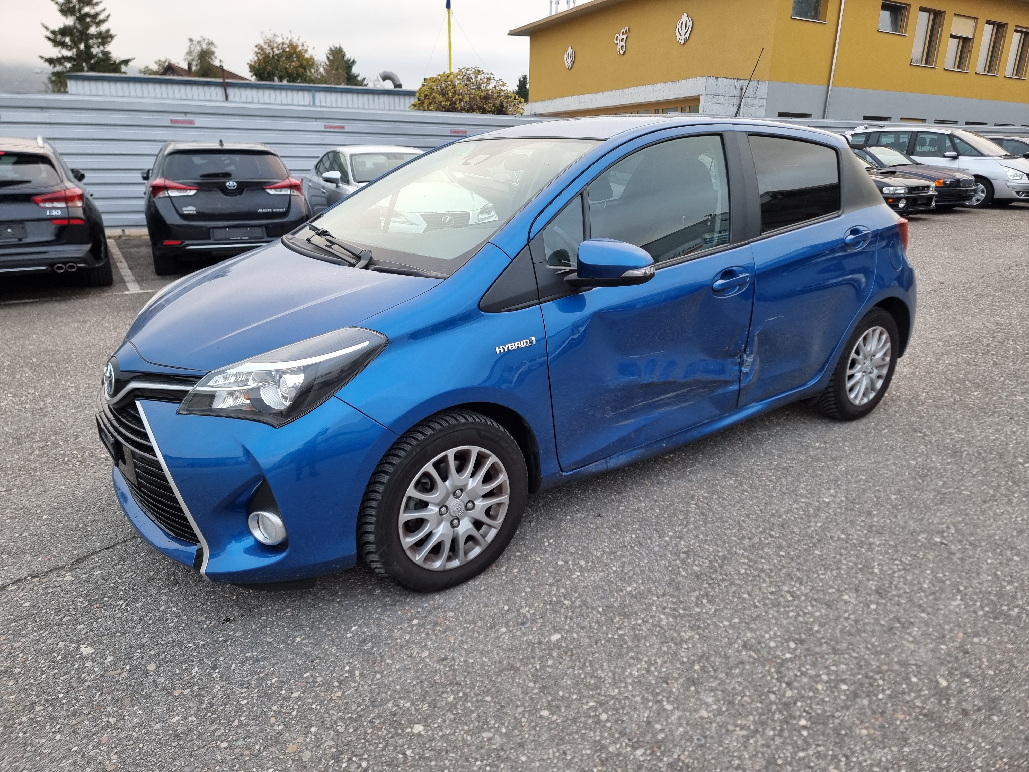 TOYOTA Yaris 1.5 VVT-i Hybrid Style e-CVT