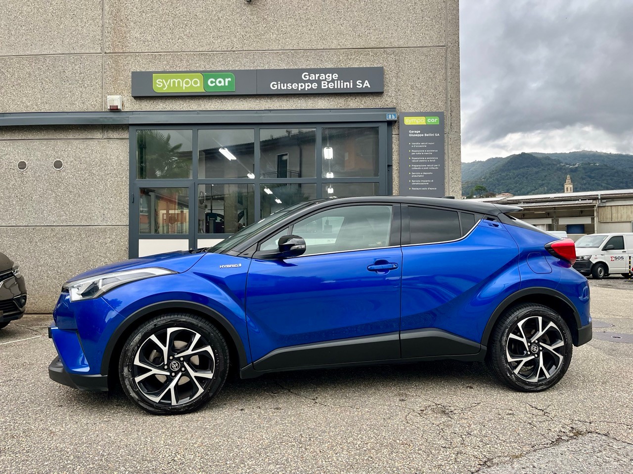 TOYOTA C-HR 1.8 HSD Style CVT