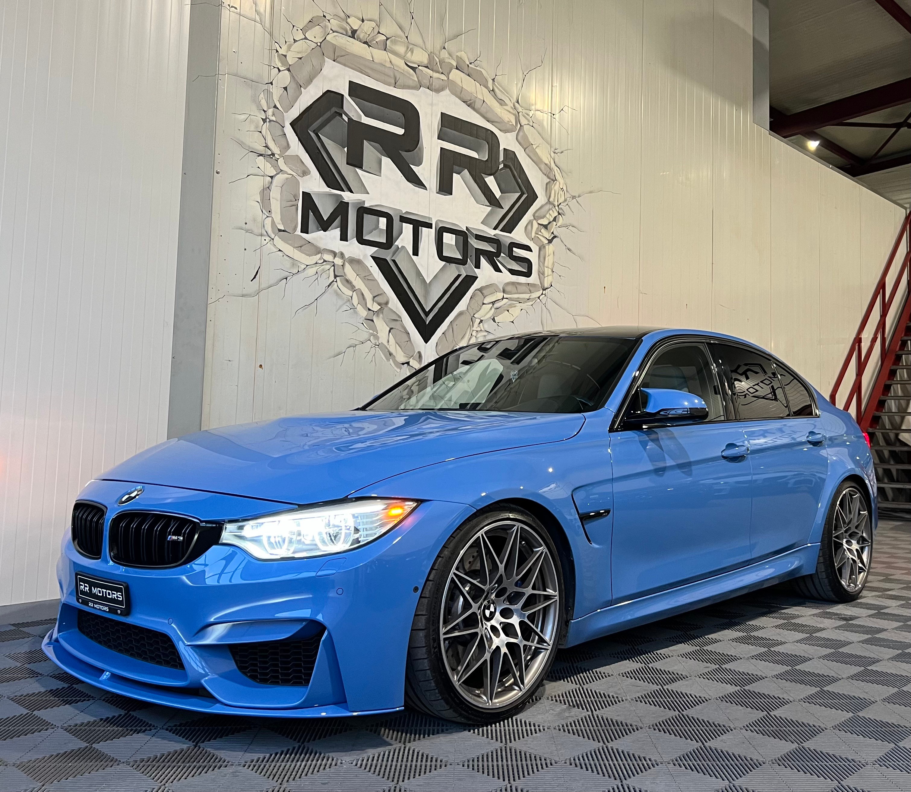 BMW M3 Competition Drivelogic Yas Marina Blue