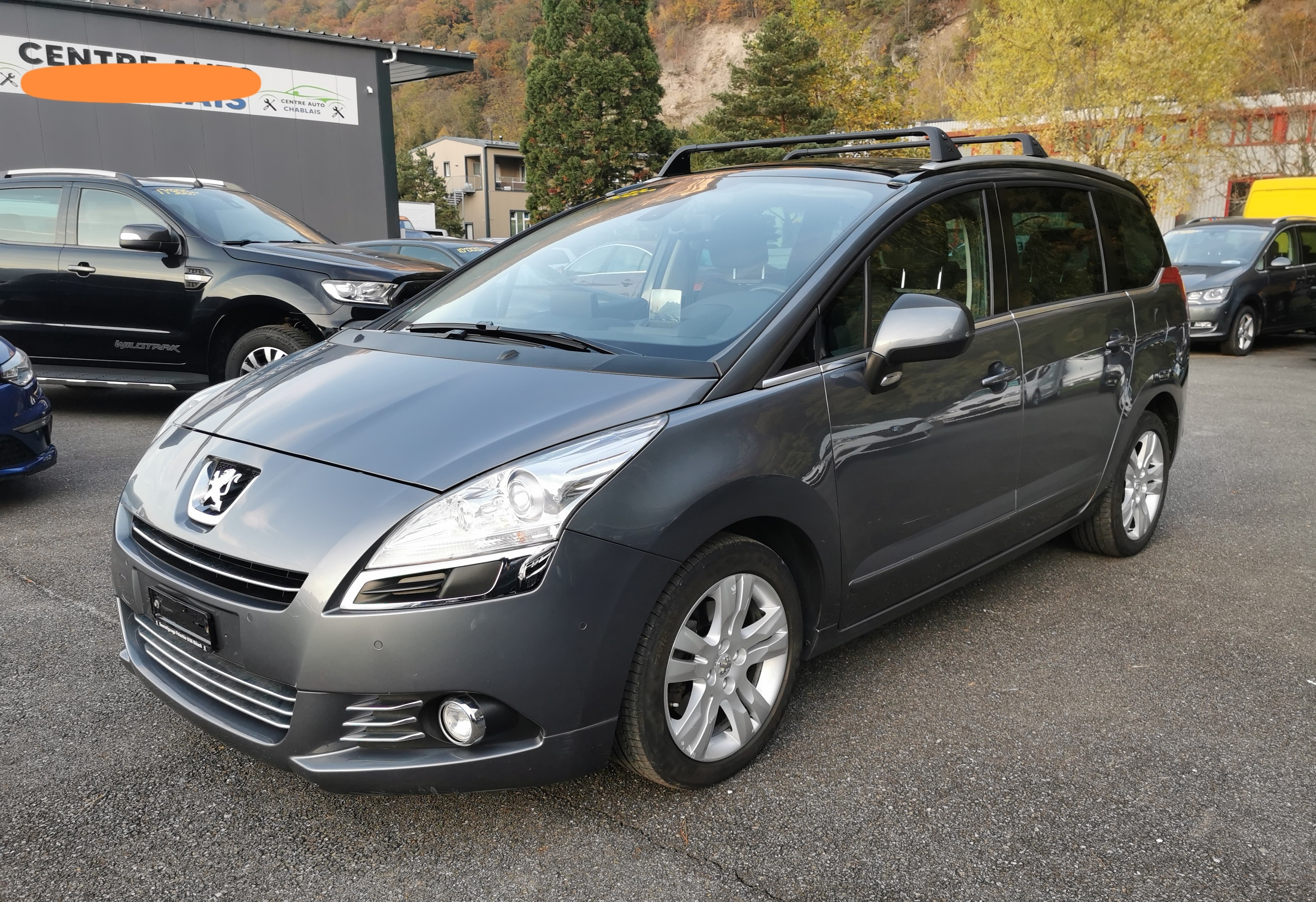 PEUGEOT 5008 1.6 16V T Sport Pack Automatic