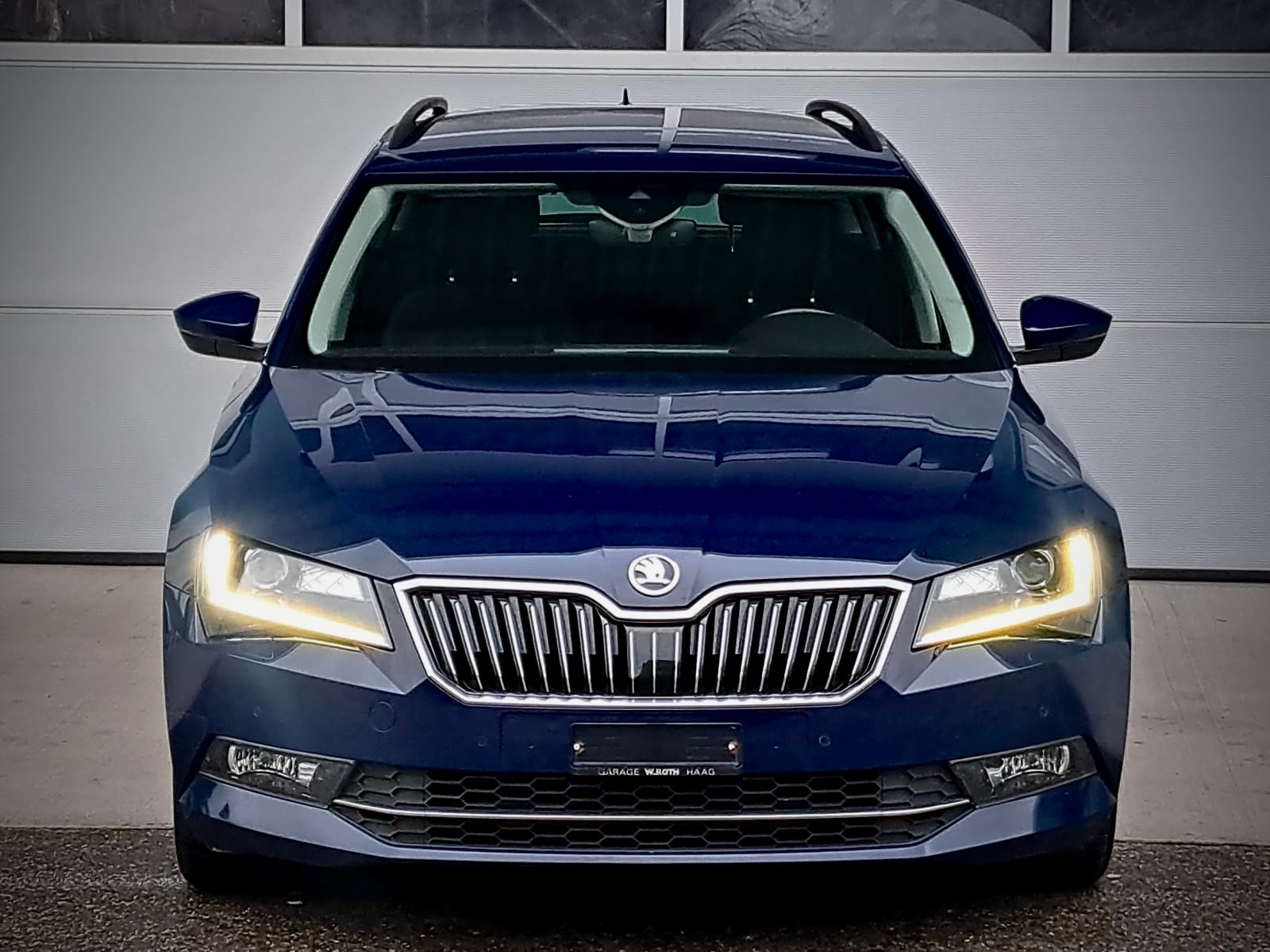 SKODA Superb Combi 2.0 TDi Ambition DSG