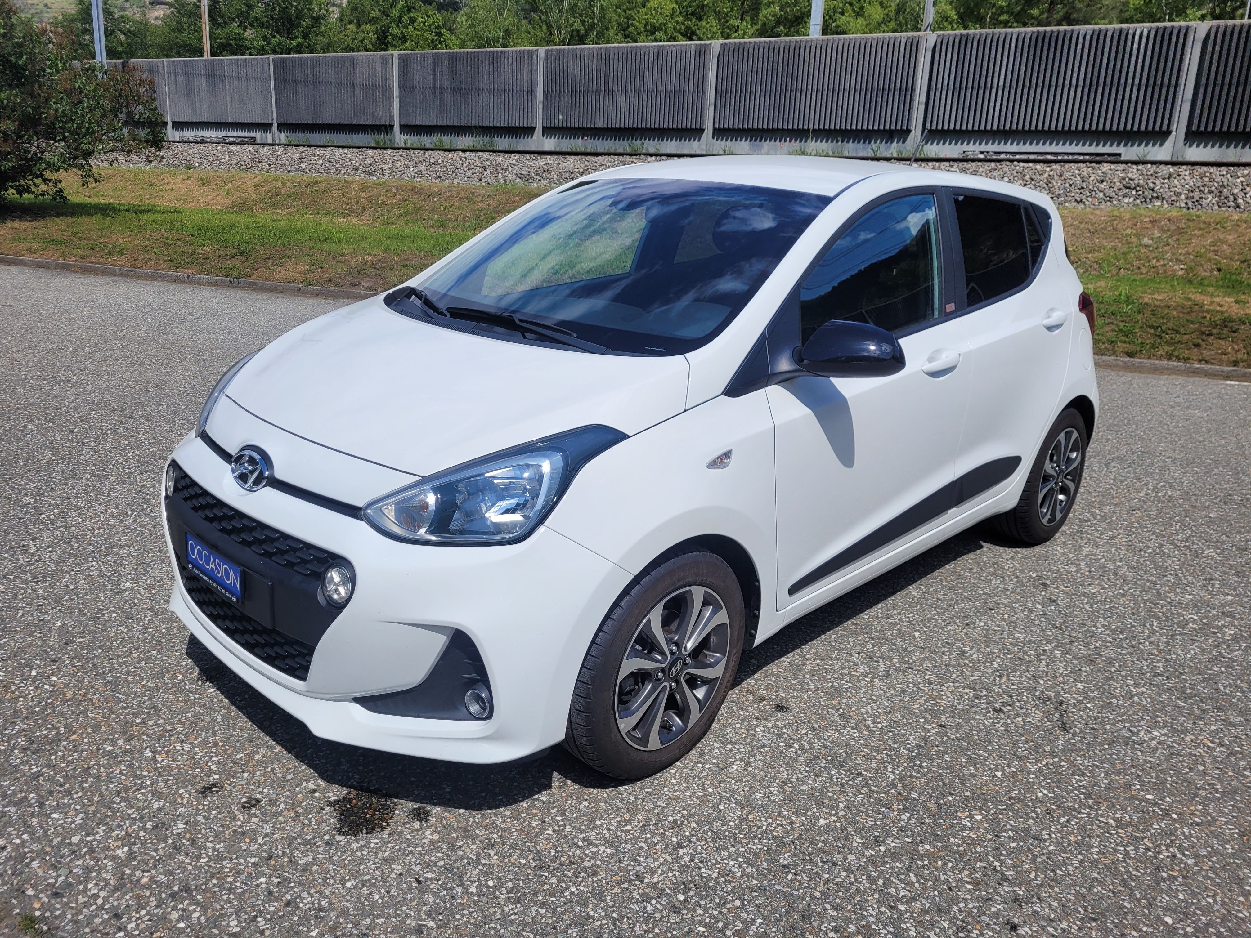 HYUNDAI i10 1.0 GO Plus