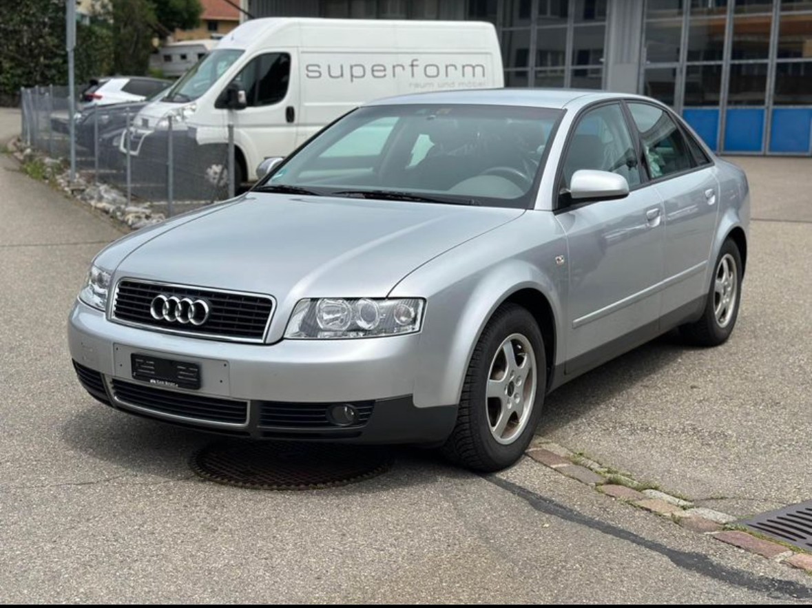 AUDI A4 2.0