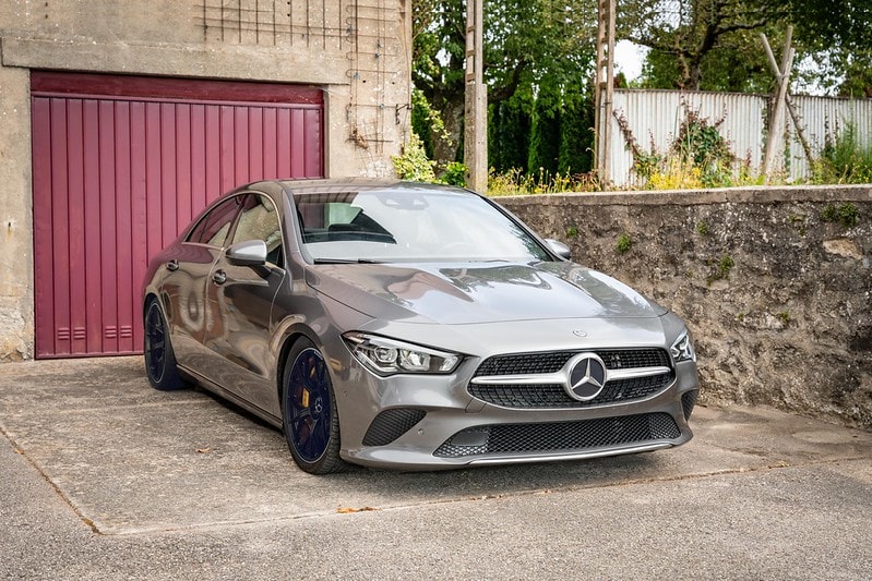 MERCEDES-BENZ CLA 200 Progressive 7G-DCT