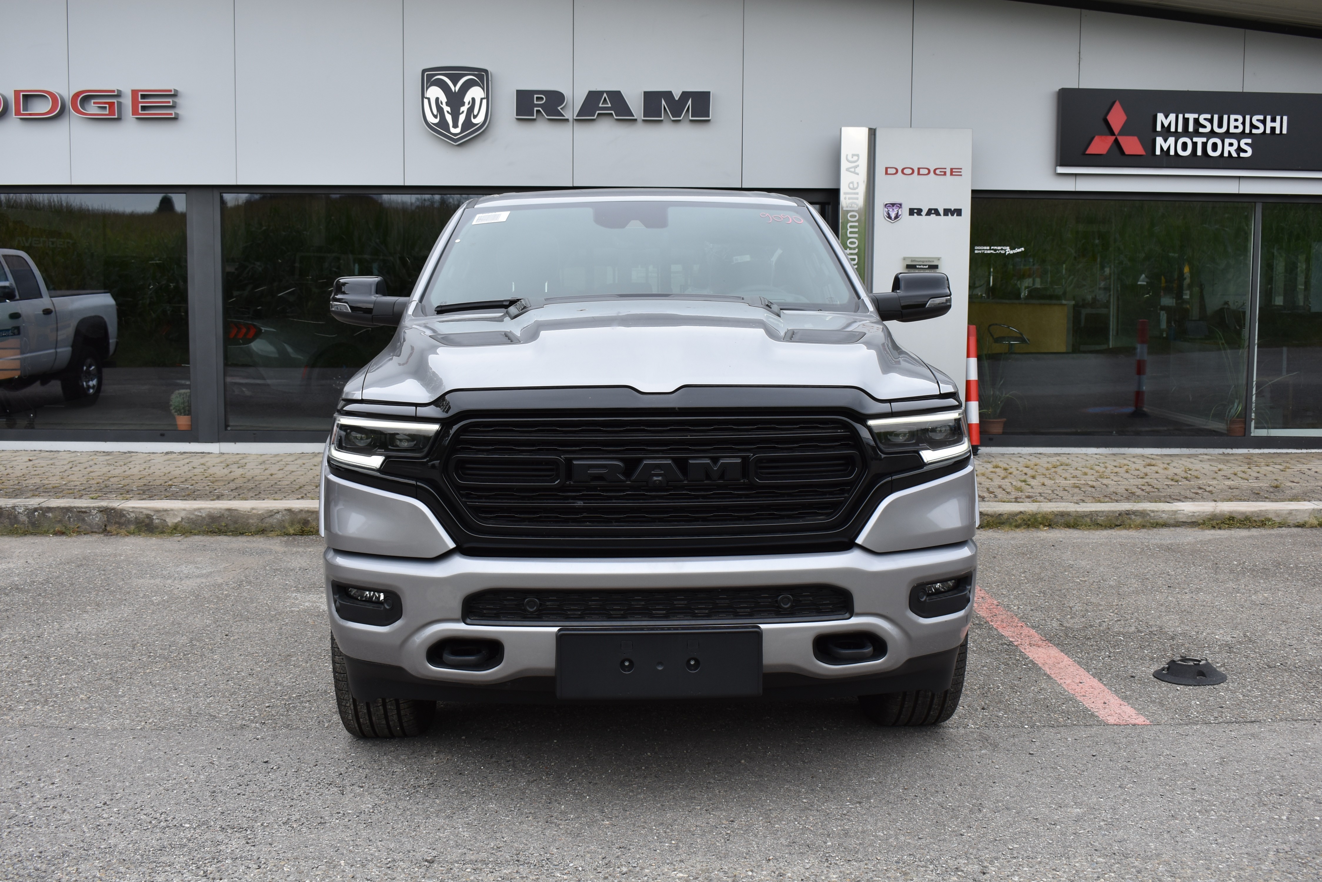 DODGE Ram 1500 Limited Night Edition