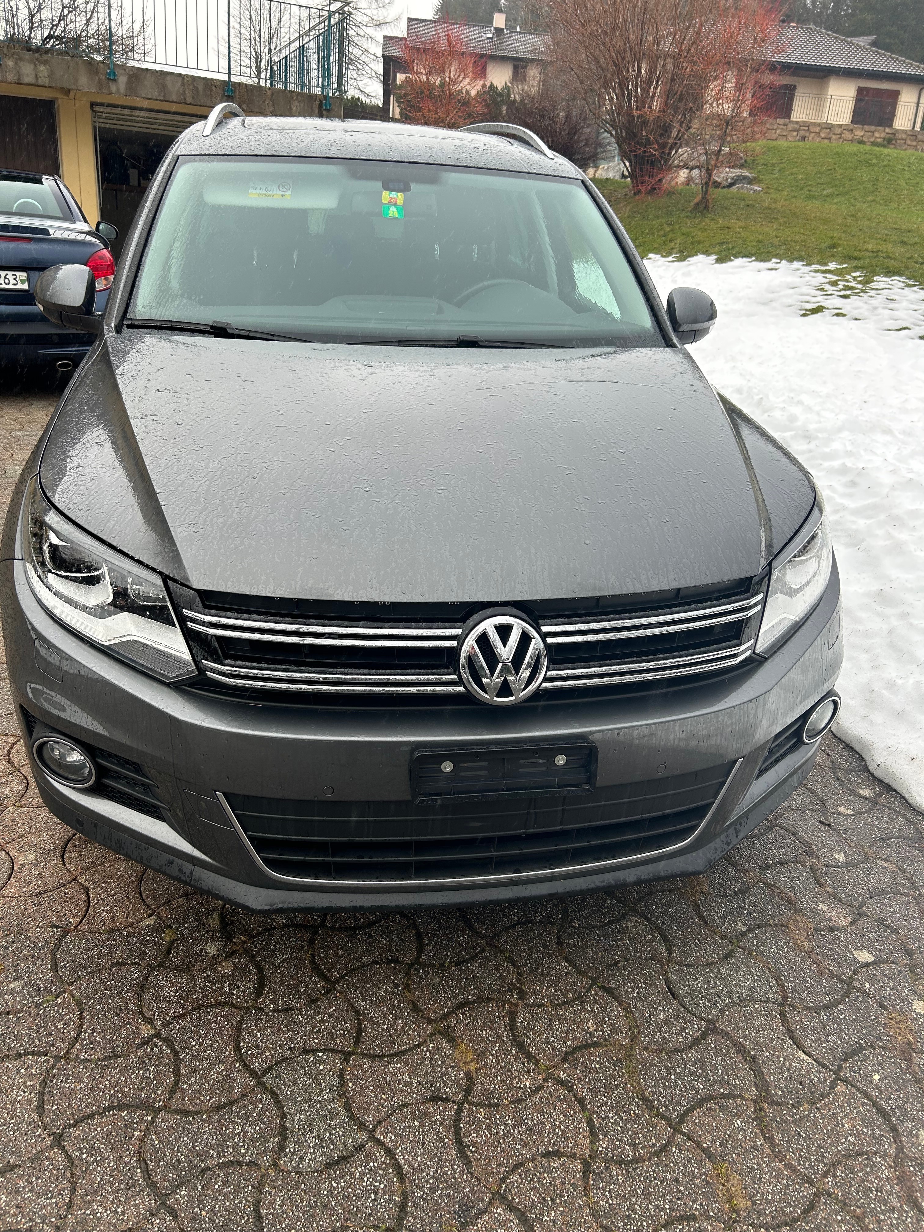 VW TIGUAN