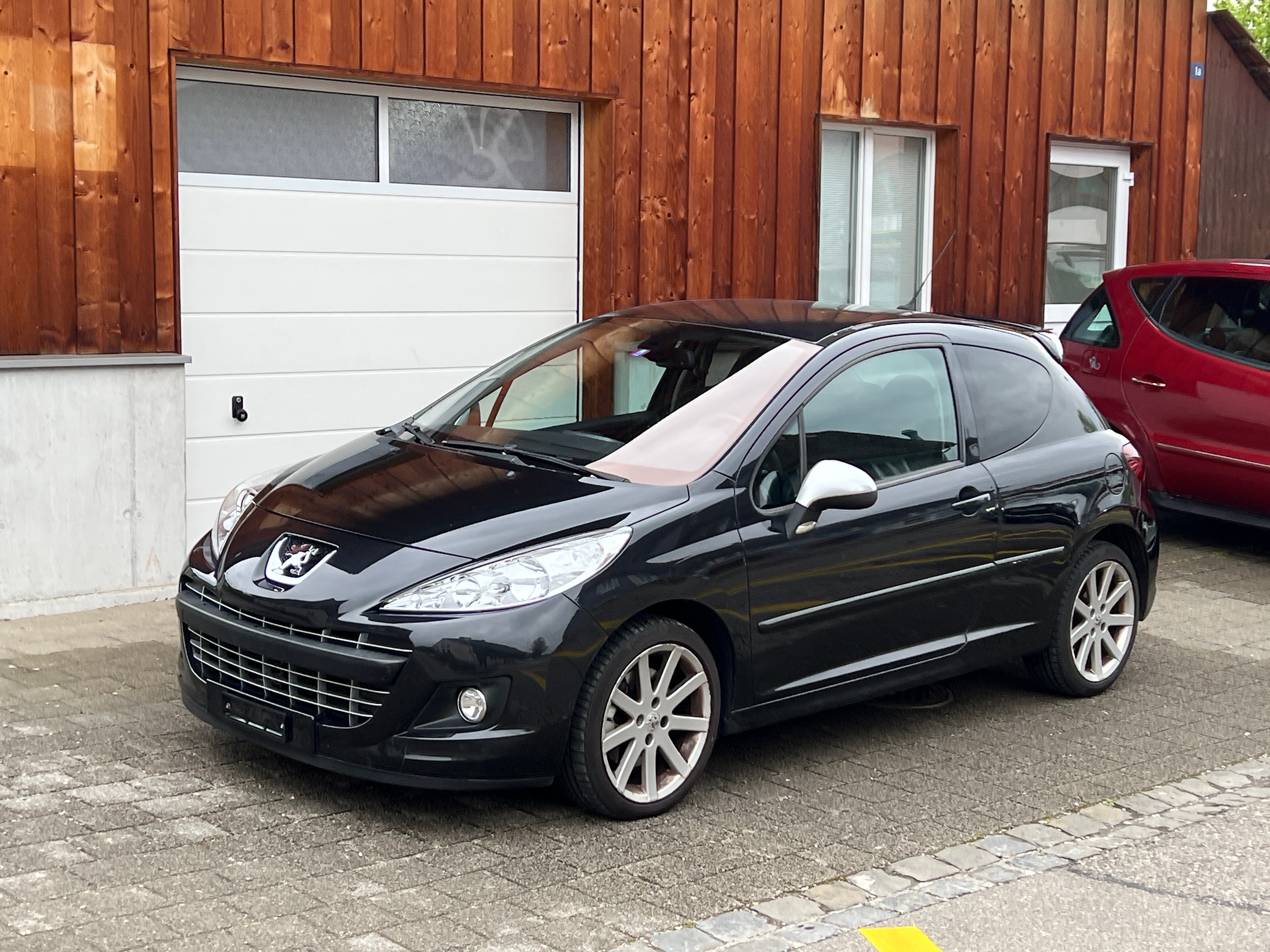 PEUGEOT 207 1.6 16V Turbo GTi