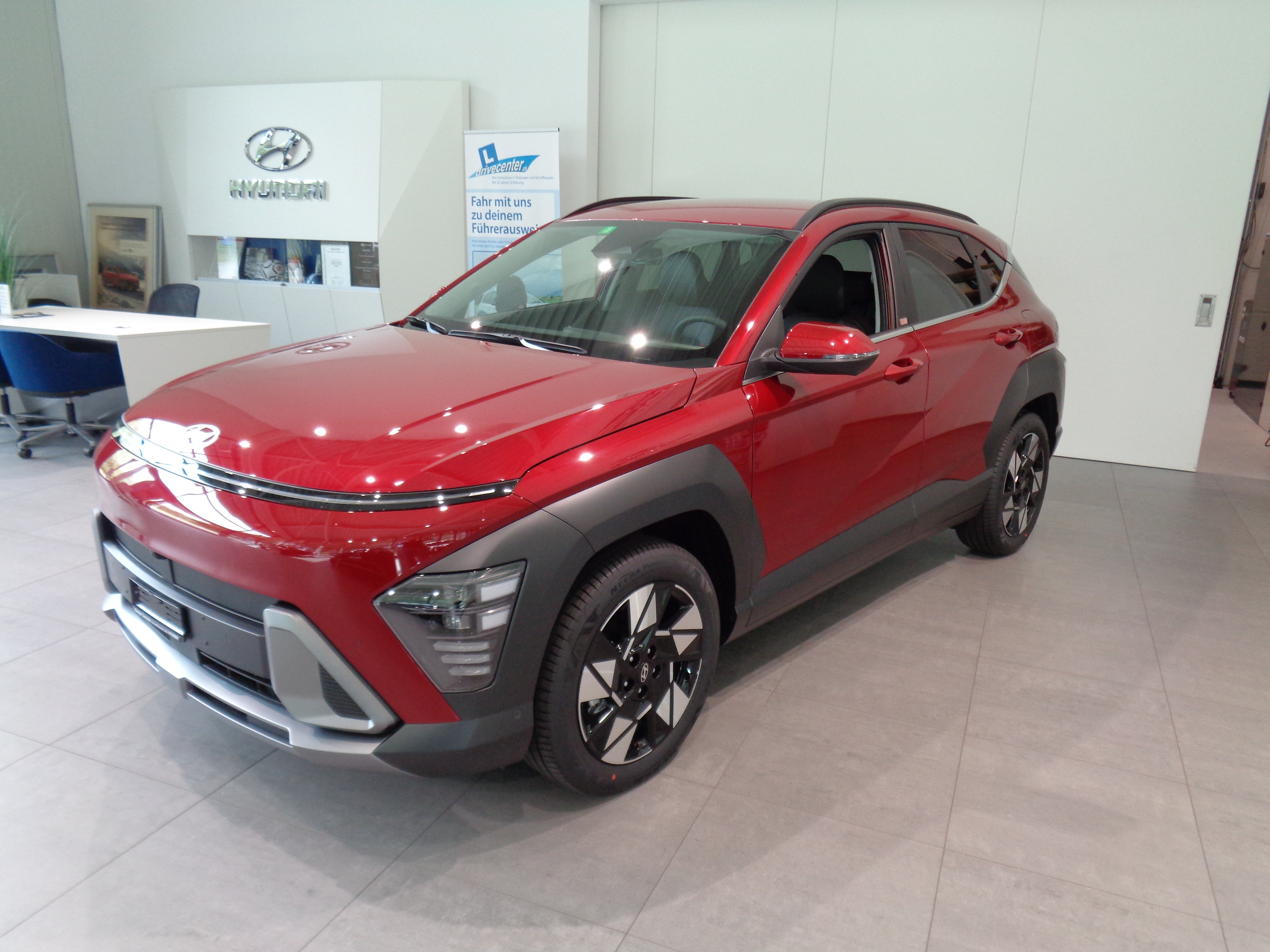 HYUNDAI Kona 1.6 GDi HEV Amplia DCT